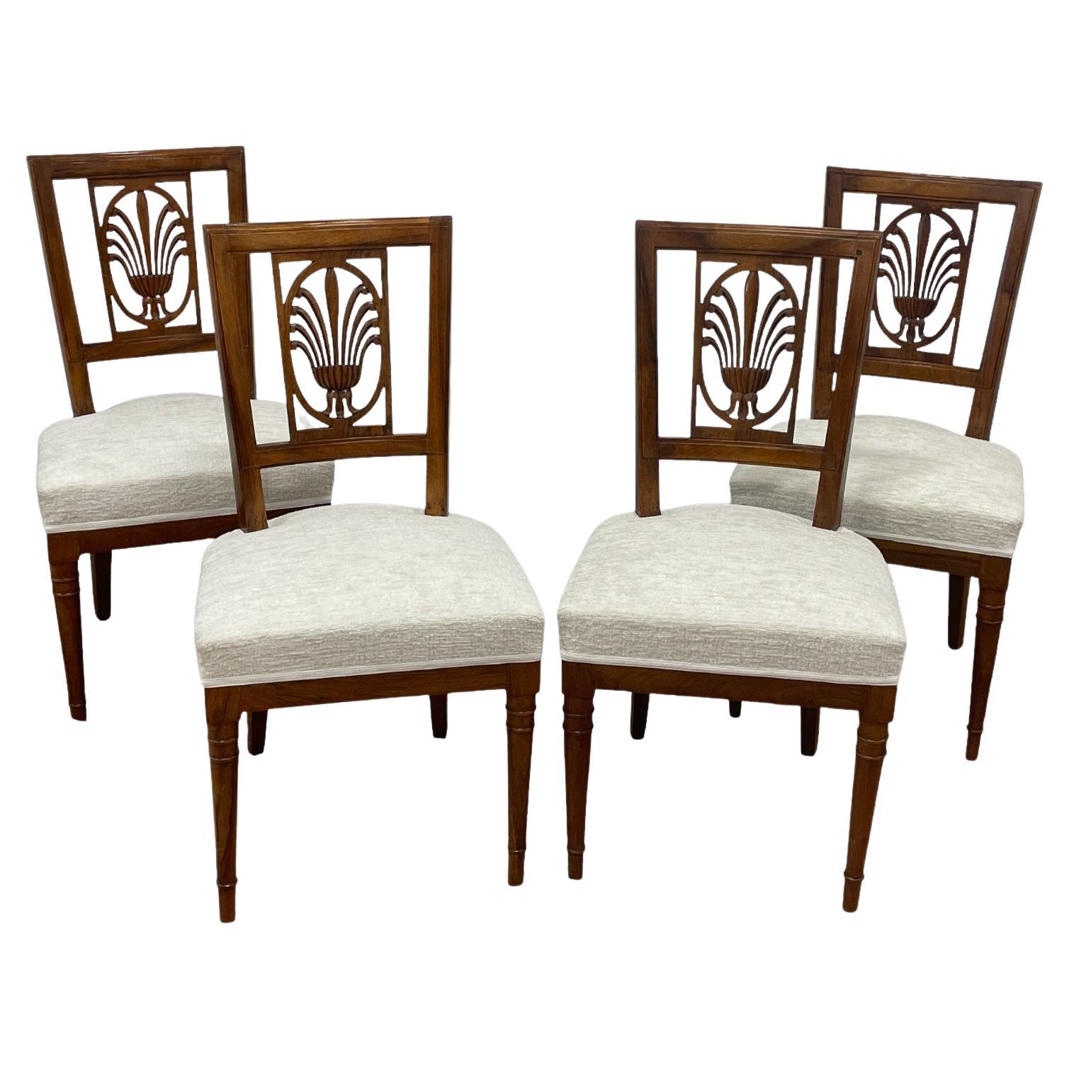 Set of 4 Louis XVI Chairs, Germany 1800, Walnut For Sale