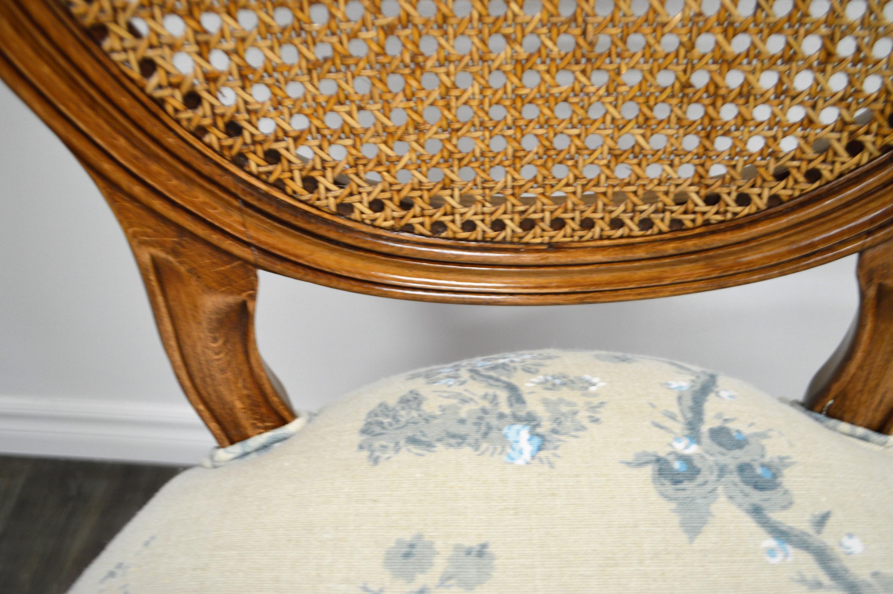 Set of 6 Louis XVI Style Oval and Caned Back Dining Chairs Seat in Printed Linen In New Condition In Oakville, ON