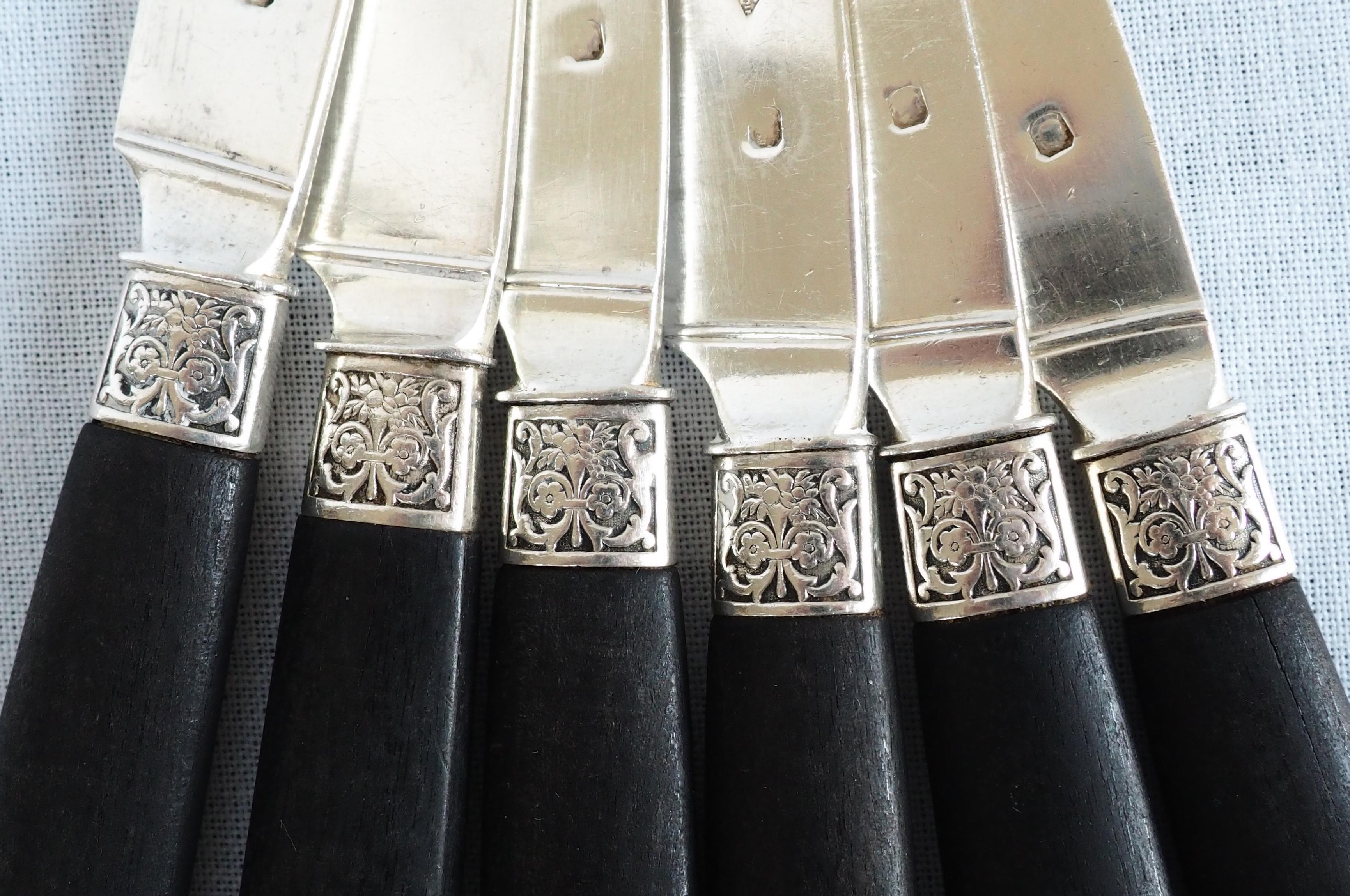 Set di 6 coltelli in argento sterling in stile Luigi XVI, XIX secolo in vendita 1