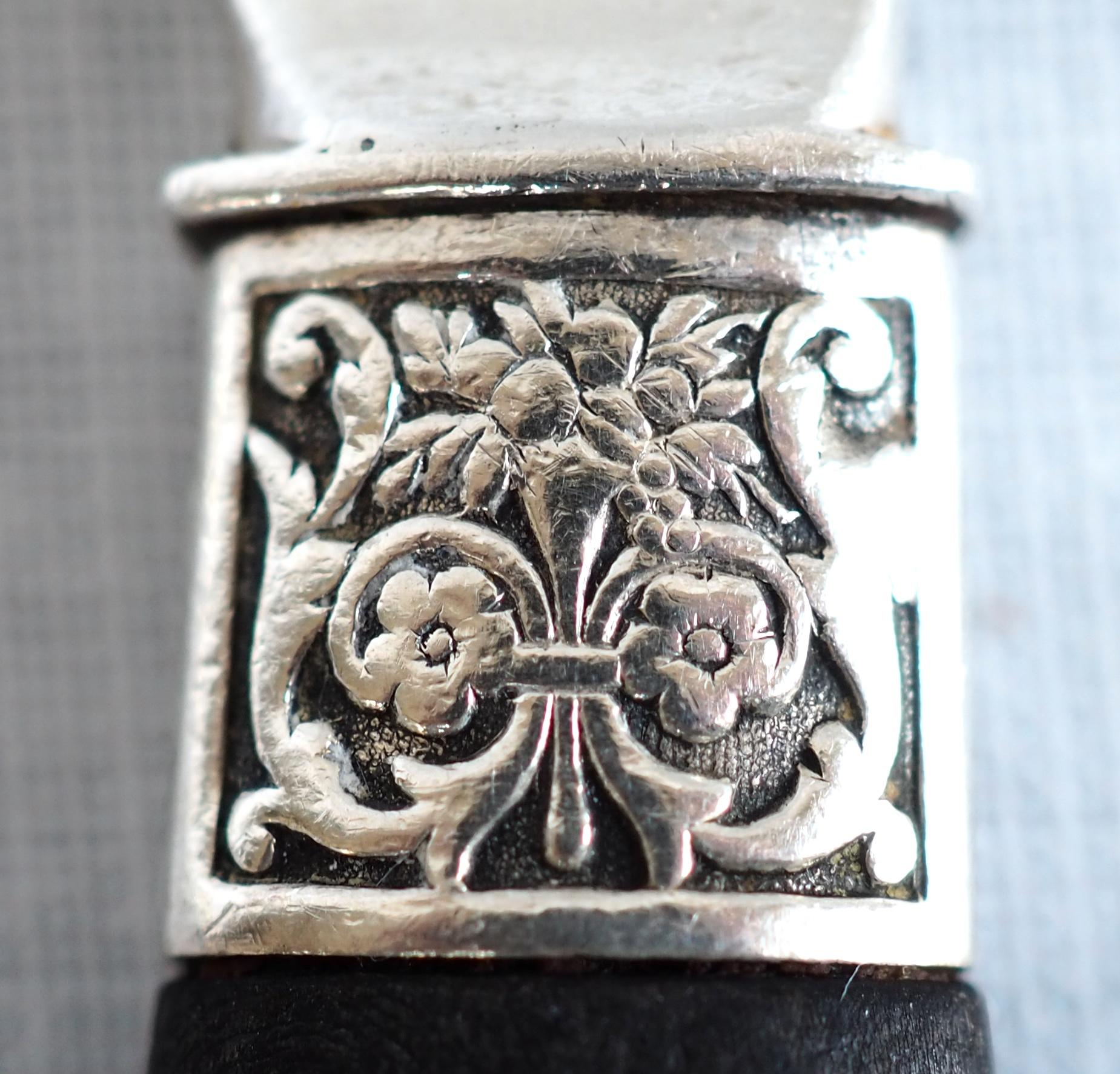 Set di 6 coltelli in argento sterling in stile Luigi XVI, XIX secolo in vendita 3
