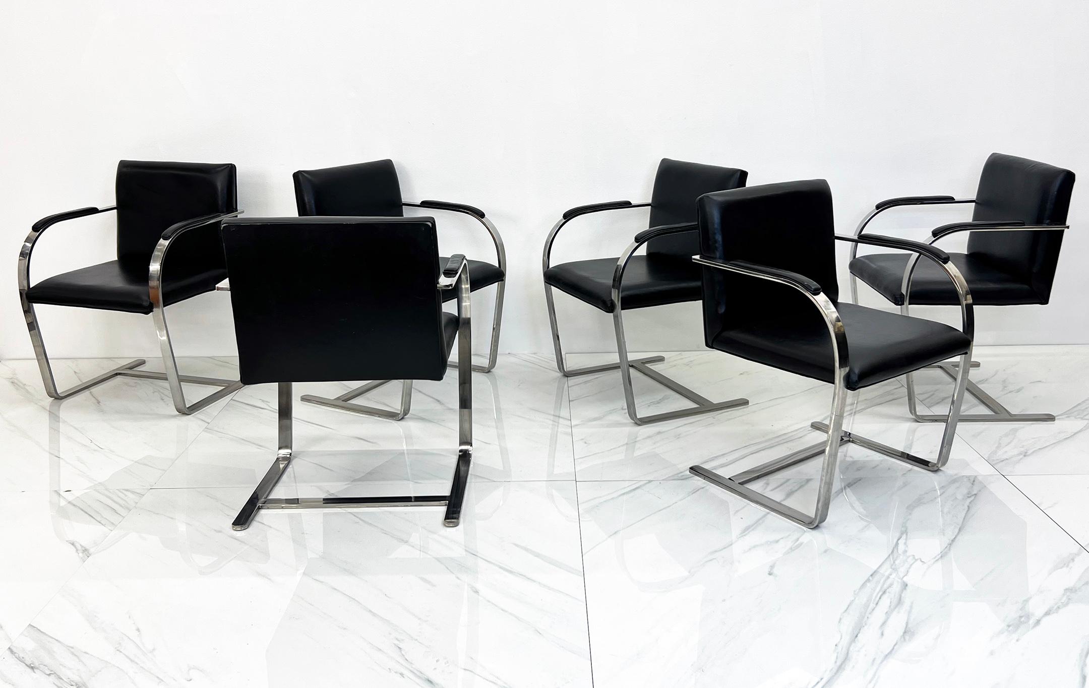 Mid-Century Modern Set of 6 Ludwig Mies van der Rohe Brno Chairs in Black Leather, Knoll For Sale