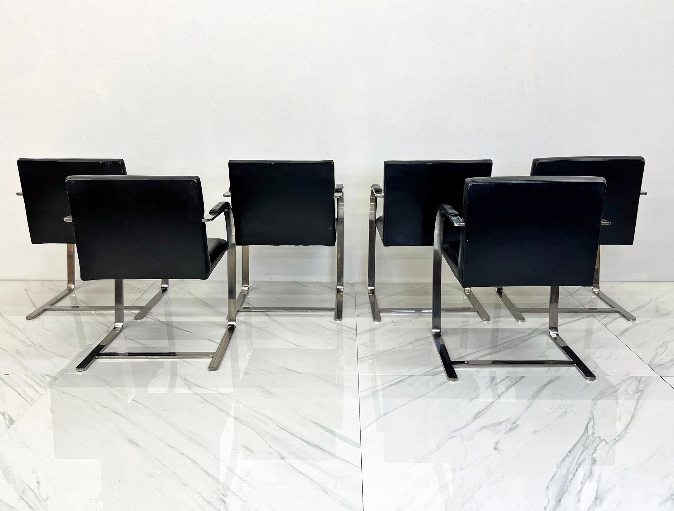 Set of 6 Ludwig Mies van der Rohe Brno Chairs in Black Leather, Knoll In Good Condition For Sale In Culver City, CA