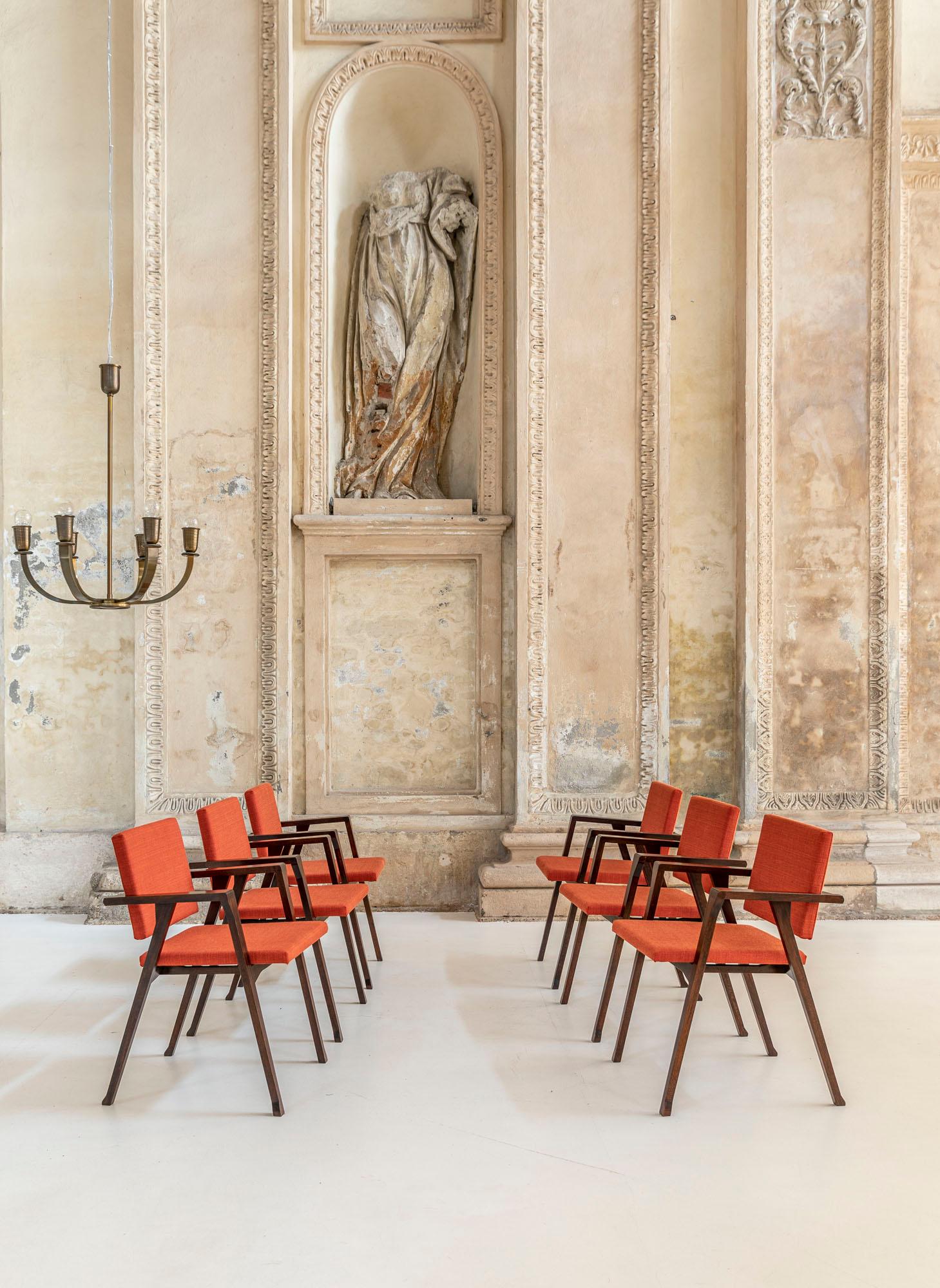 Set of six Luisa chairs with a wooden structure upholstered in red fabric, designed by Franco Albini manufactured by Poggi Pavia, c. 1950. 
Luisa chair won the Compasso d'oro ADI in 1955.
Published.
Newly reupholstered.