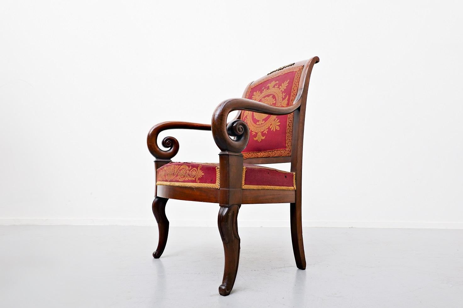 Set of 6 Mahogany Charles X Armchairs In Fair Condition In Brussels, BE