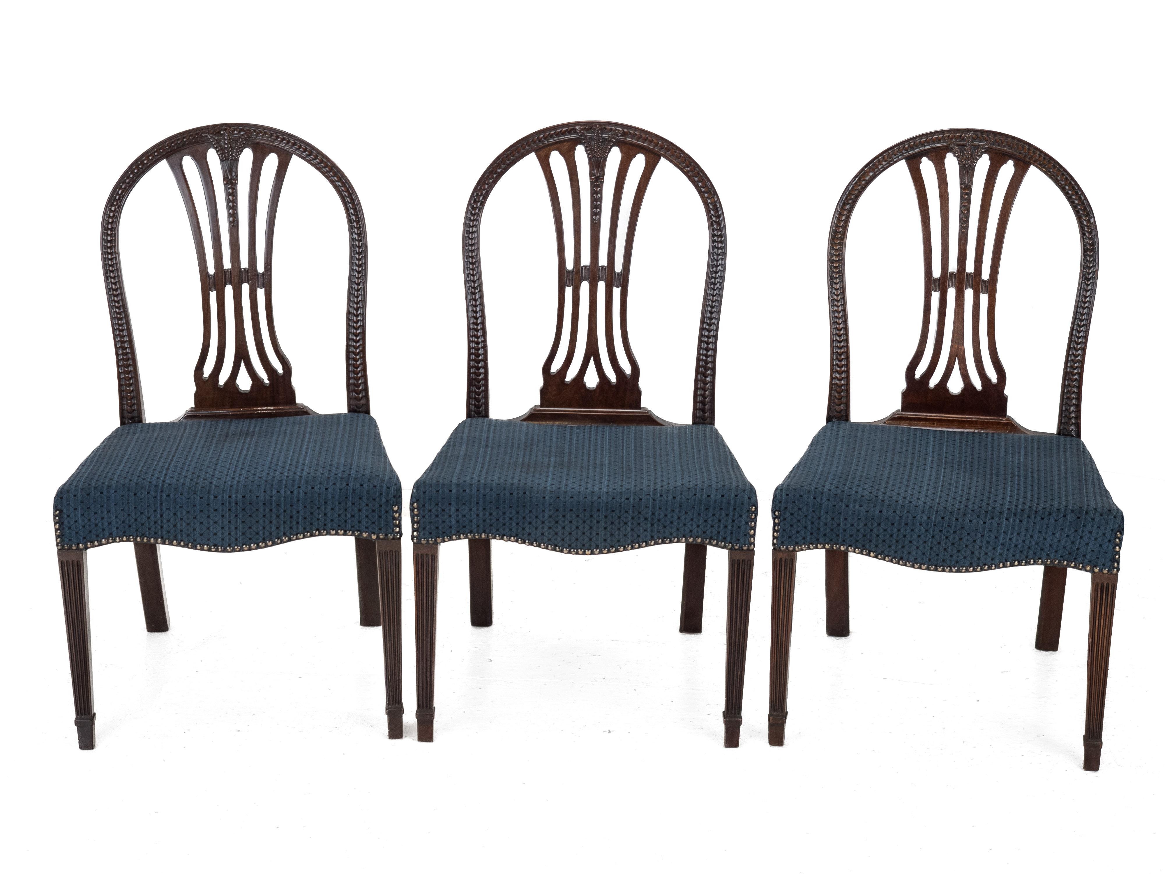 Inglese Set of 6 Mahogany Hepplewhite Dining Chairs, c1870, c19th (Georgian, George III) in vendita