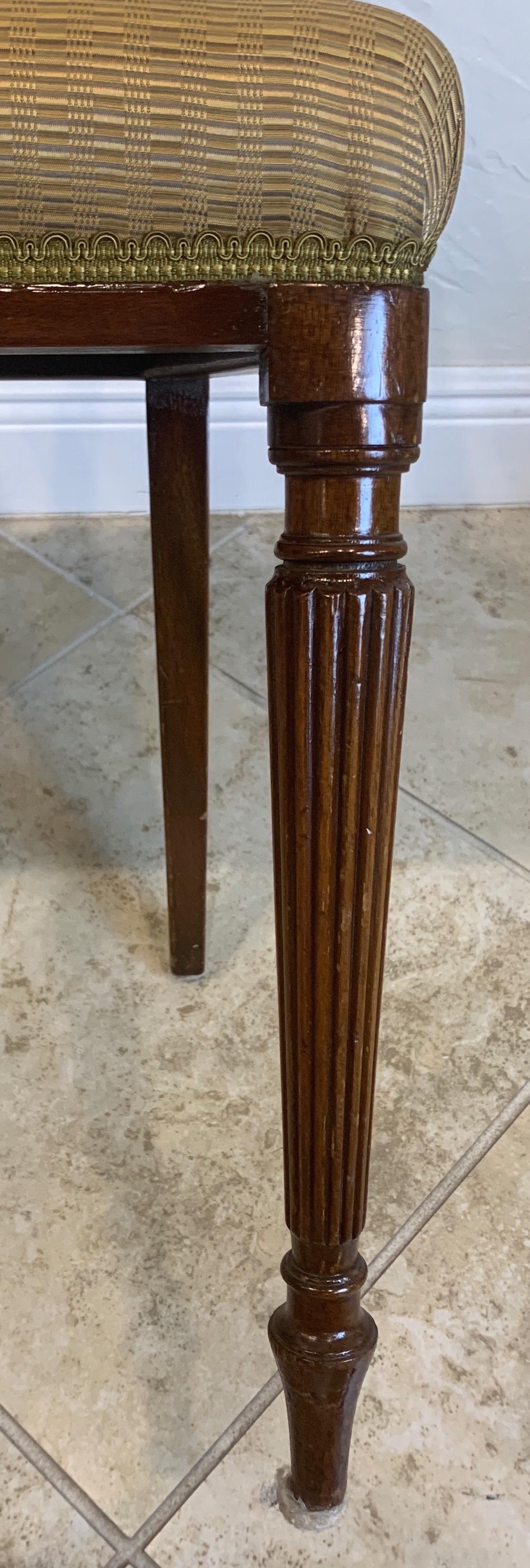 Set of 6 Mahogany Sheraton Style Chairs In Good Condition In Ft. Lauderdale, FL