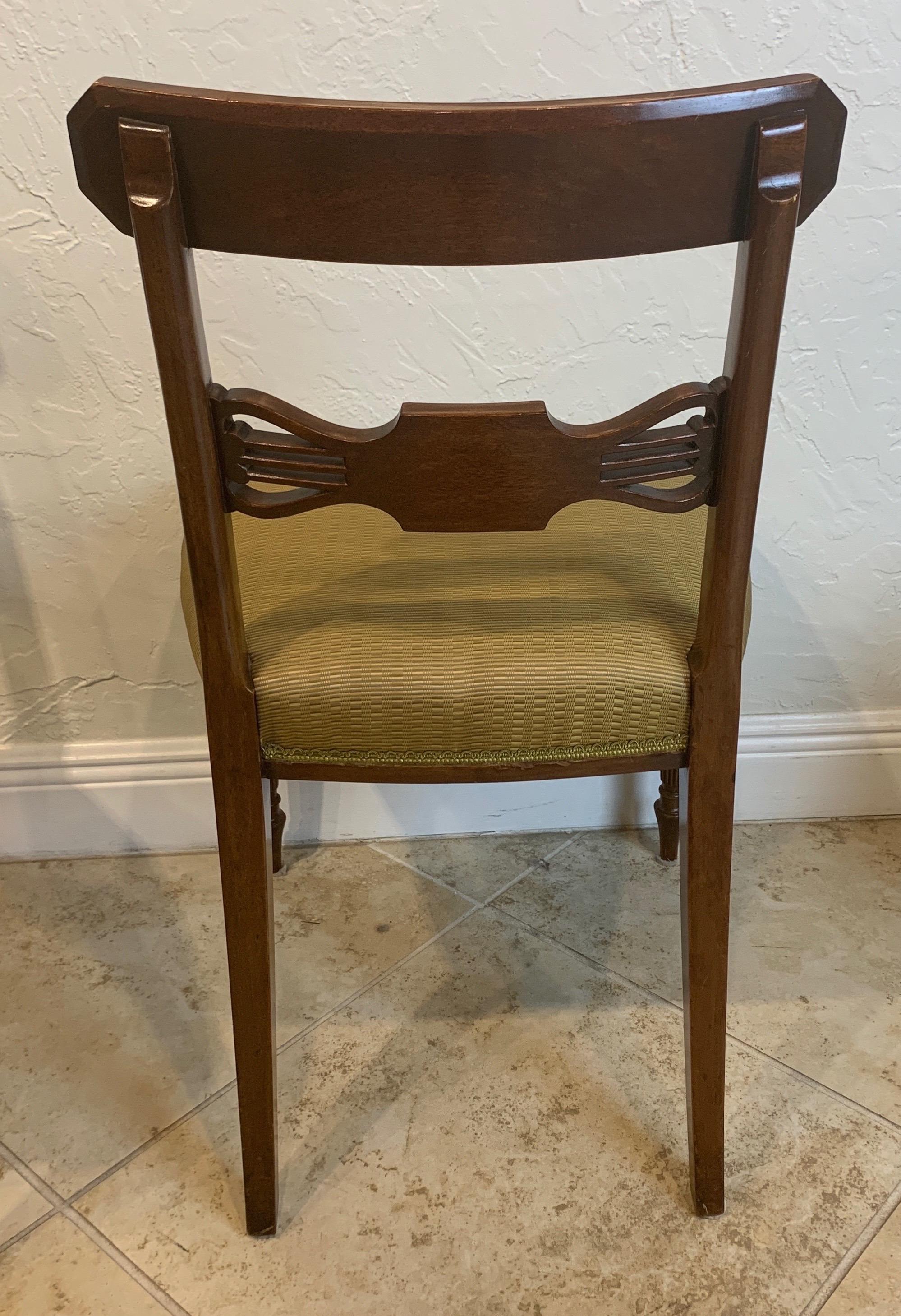Set of 6 Mahogany Sheraton Style Chairs 1