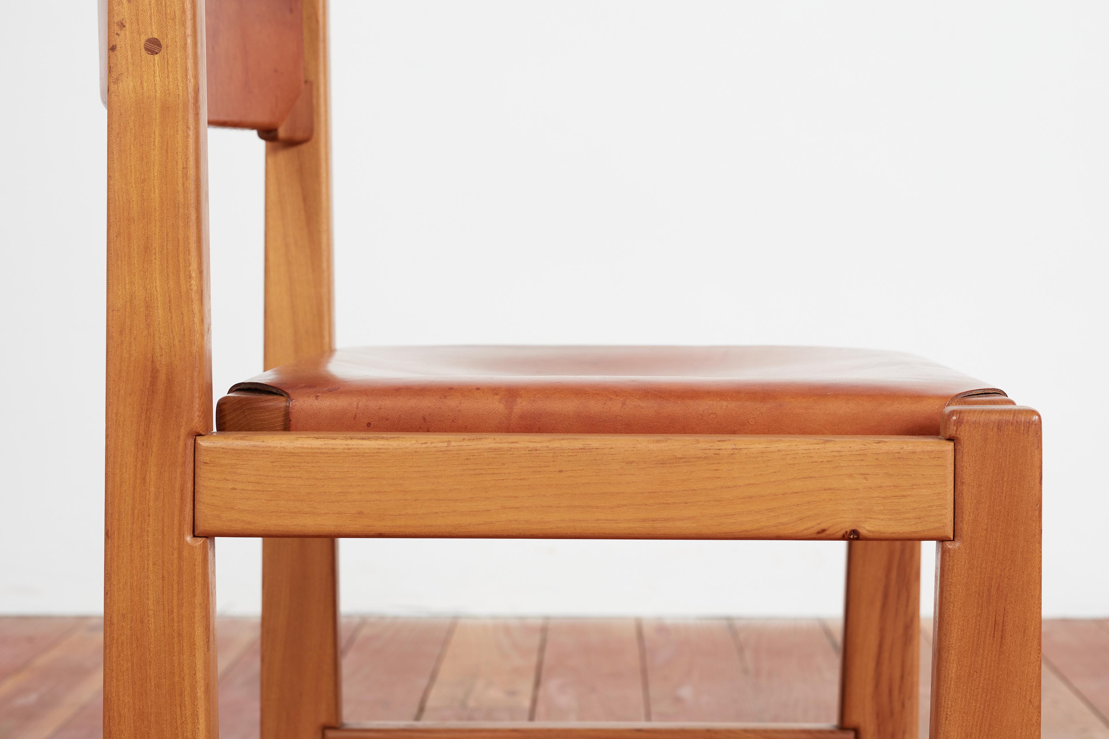 Set of 6 Maison Regain Chairs 11