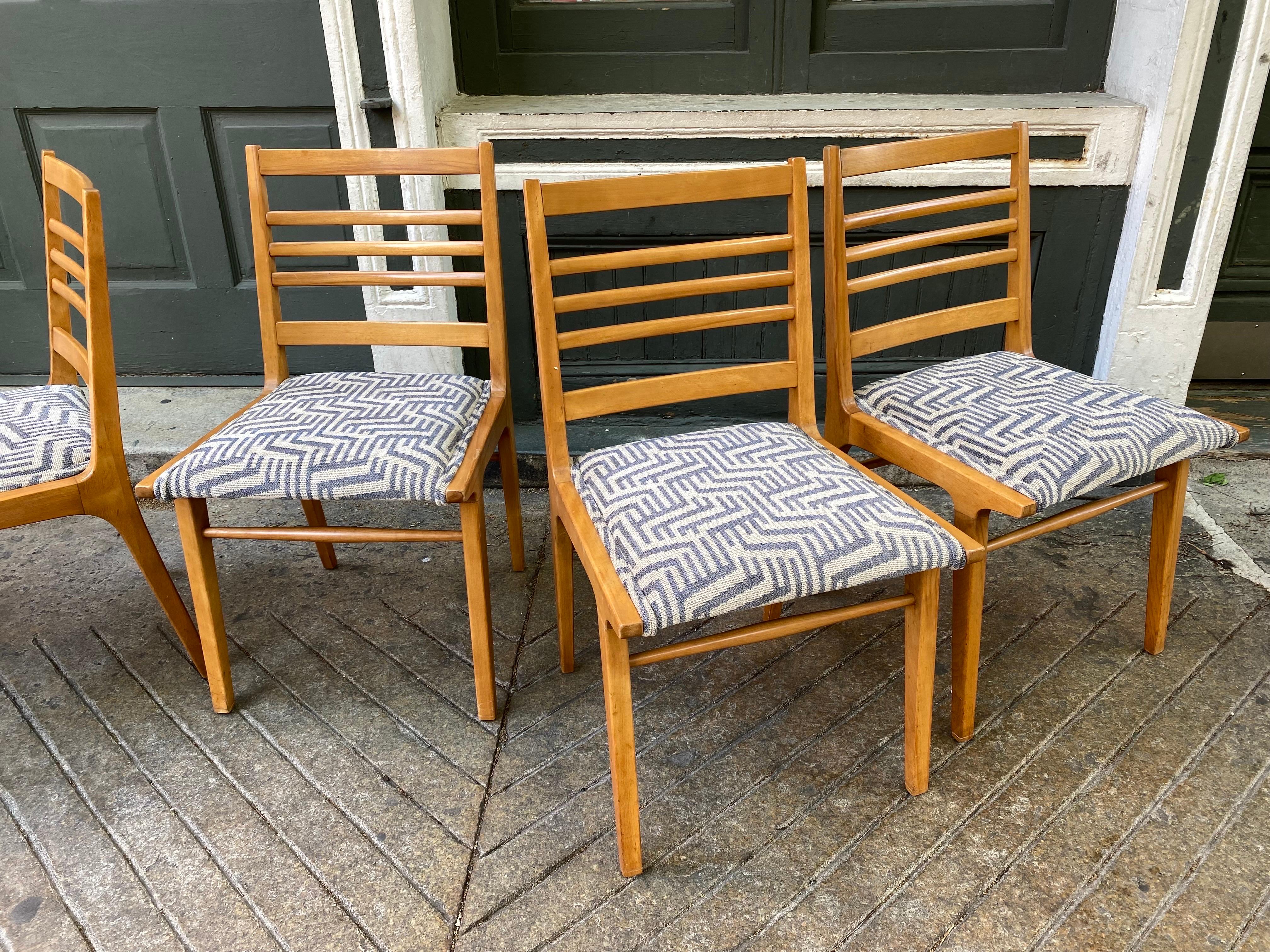 Set of 6 Maple dining chairs with newly re-upholstered seats. Fabric is a cream and blue-gray pattern, looks a little like a maze or Greek Key. Very nice scale! Chairs are 18