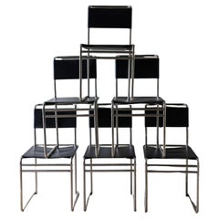 Ensemble de 6 chaises Marcel Breuer B5/B40 avec structure tubulaire et cuir noir