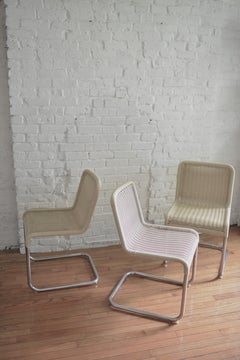 Ensemble de 6 chaises en rotin acrylique tissé et chrome de style Marcel Breuer