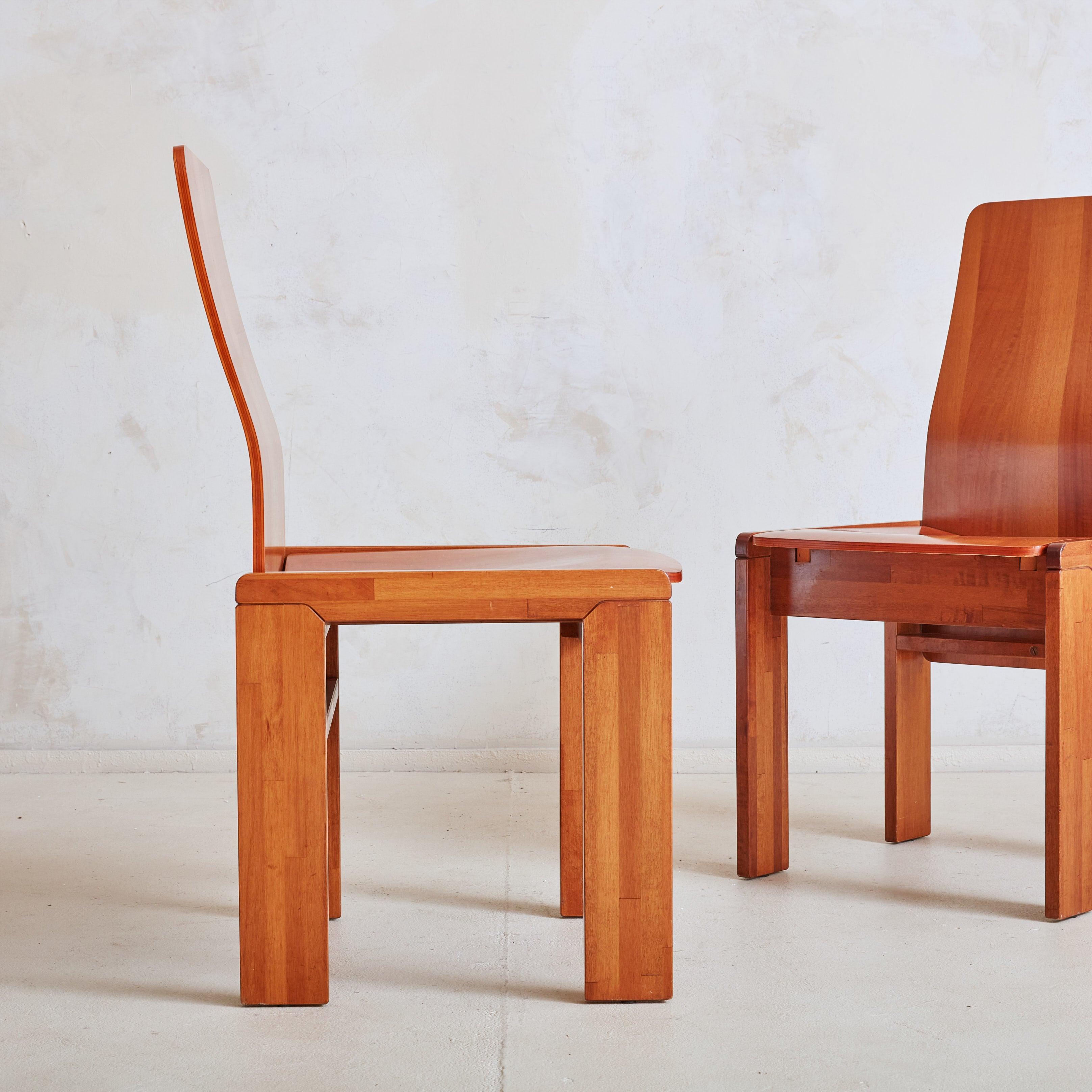 6 Esstischstühle 'Maxello' aus Holz von Enzo Berti für Piarotto Mobili, Italien (Moderne) im Angebot