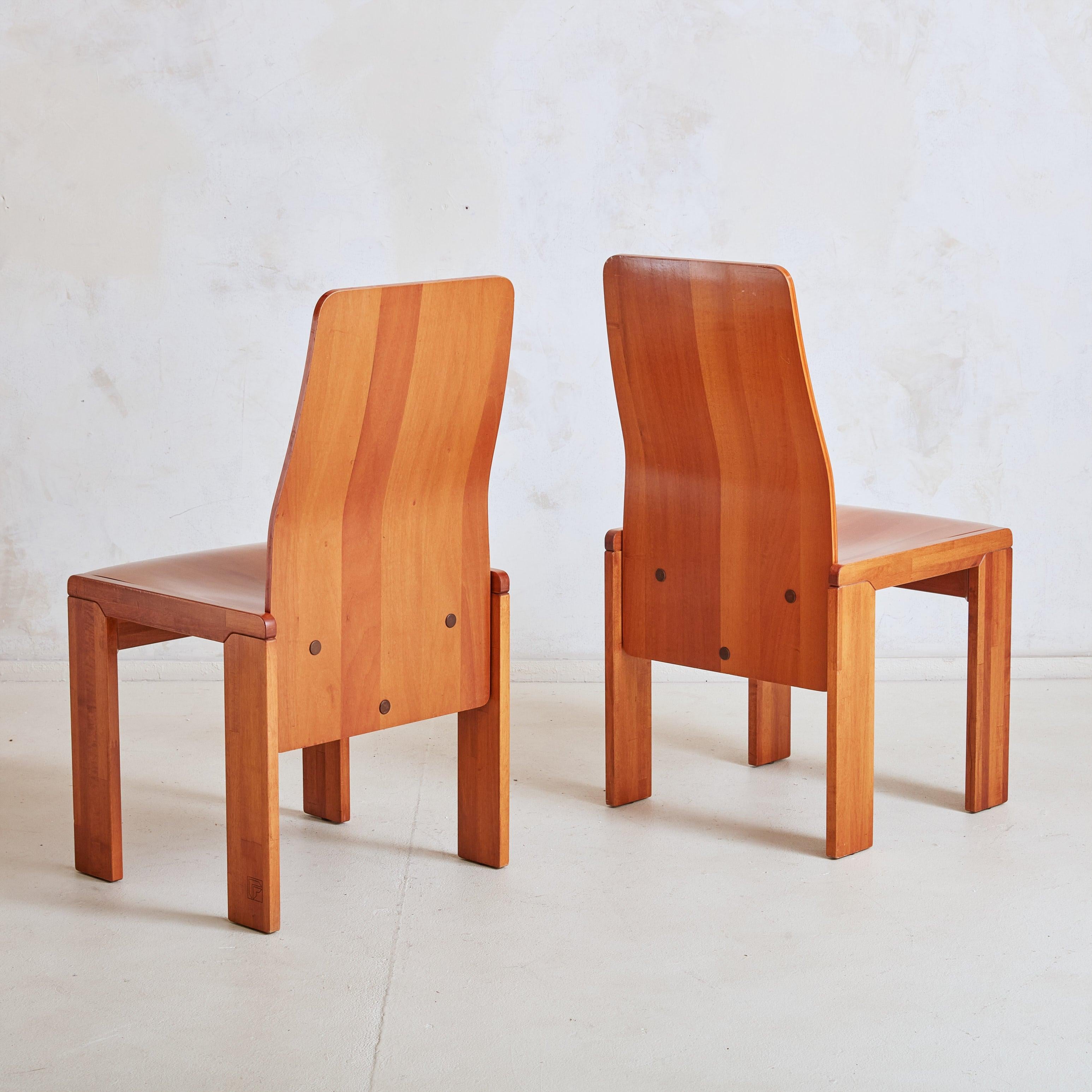 6 Esstischstühle 'Maxello' aus Holz von Enzo Berti für Piarotto Mobili, Italien (Italienisch) im Angebot