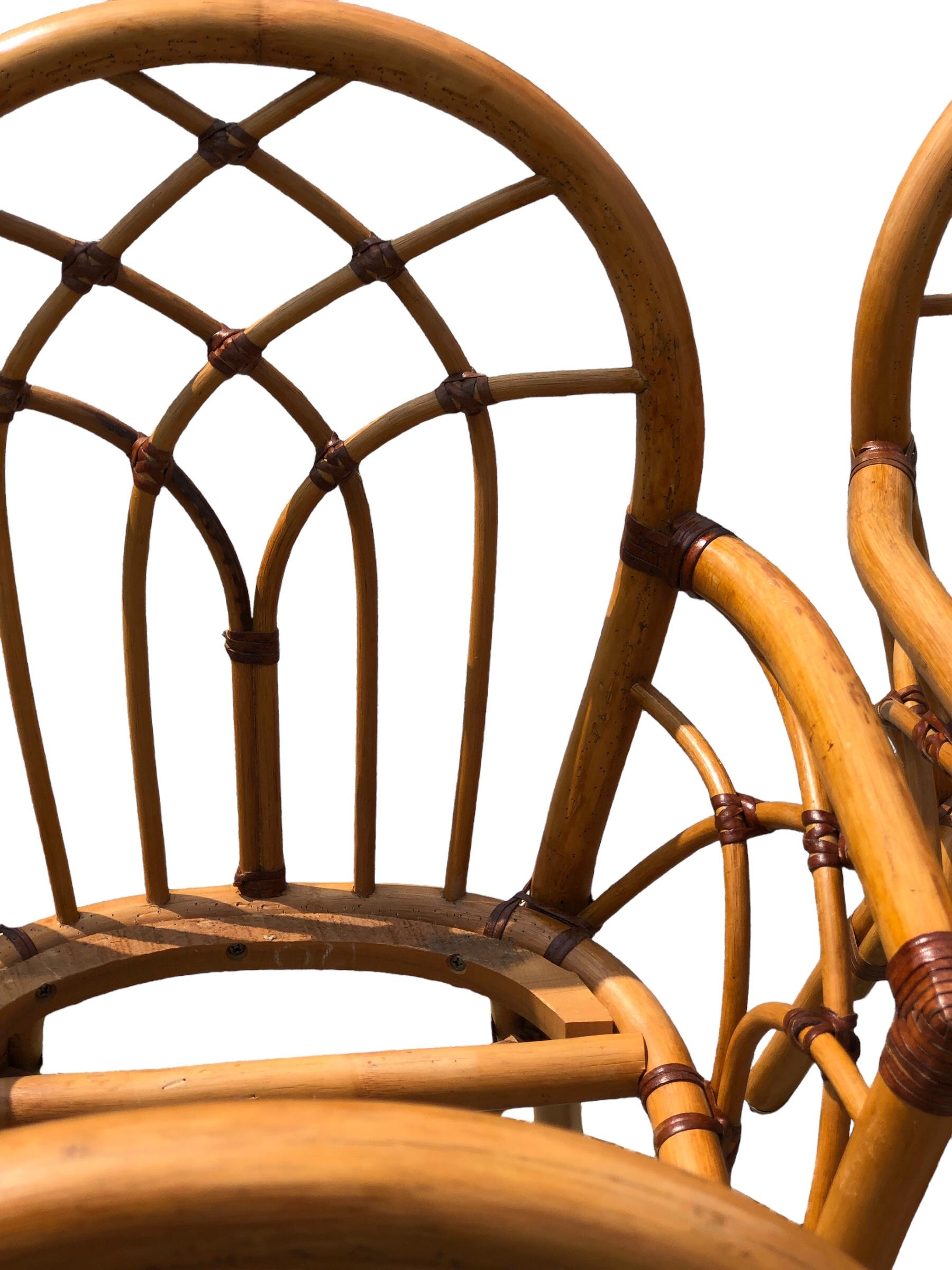 Fine XX secolo Set di 6 sedie da pranzo in rattan organico McGuire in vendita