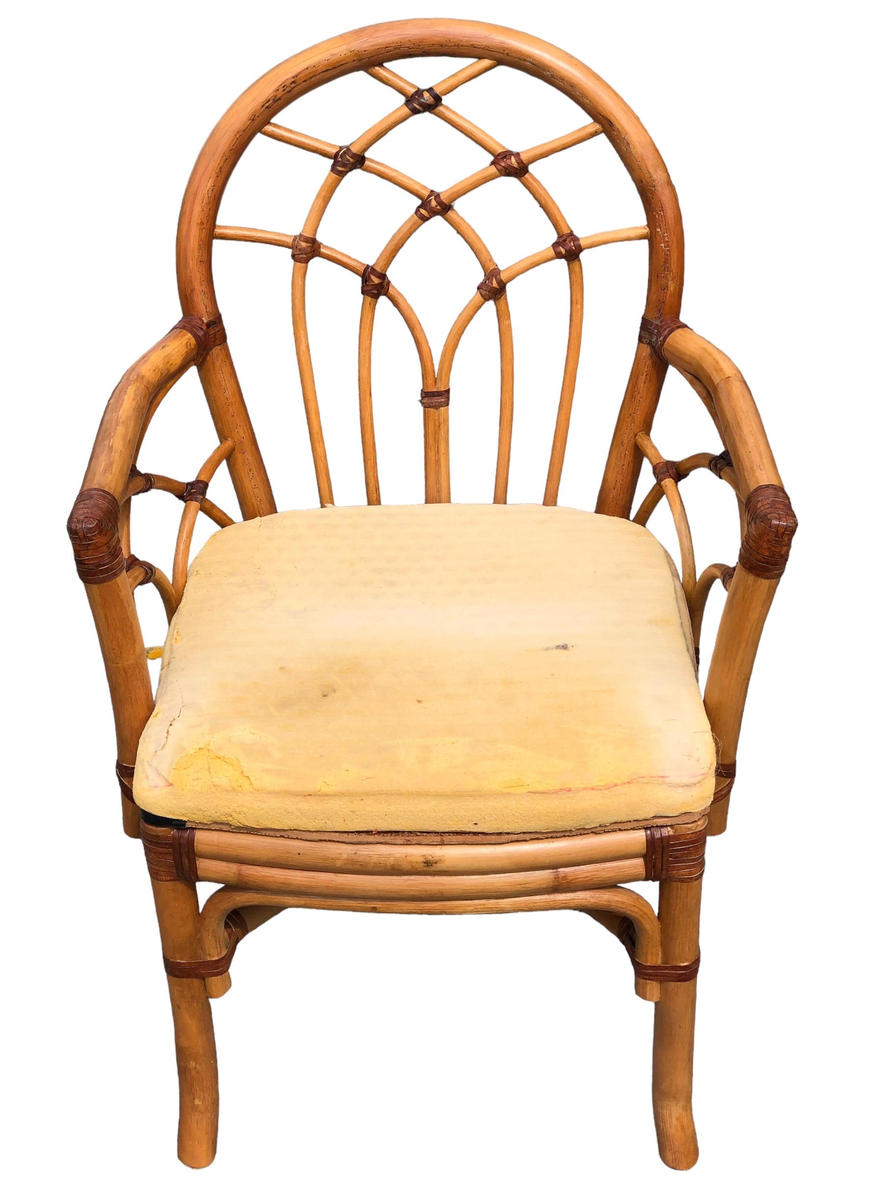 Pelle Set di 6 sedie da pranzo in rattan organico McGuire in vendita