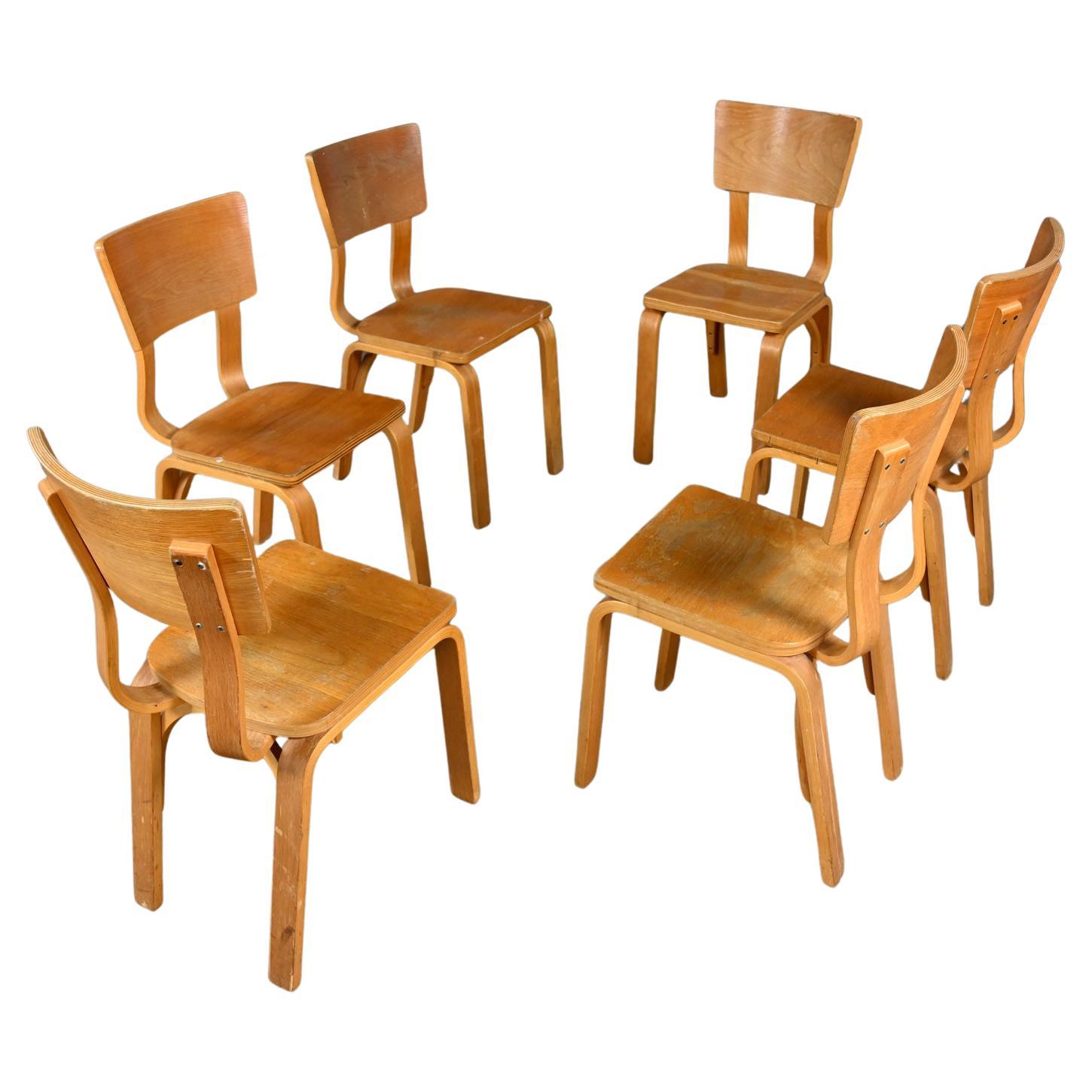 Ensemble de 6 chaises de salle à manger MCM Thonet #1216 en contreplaqué de chêne courbé, assise en selle, arc simple