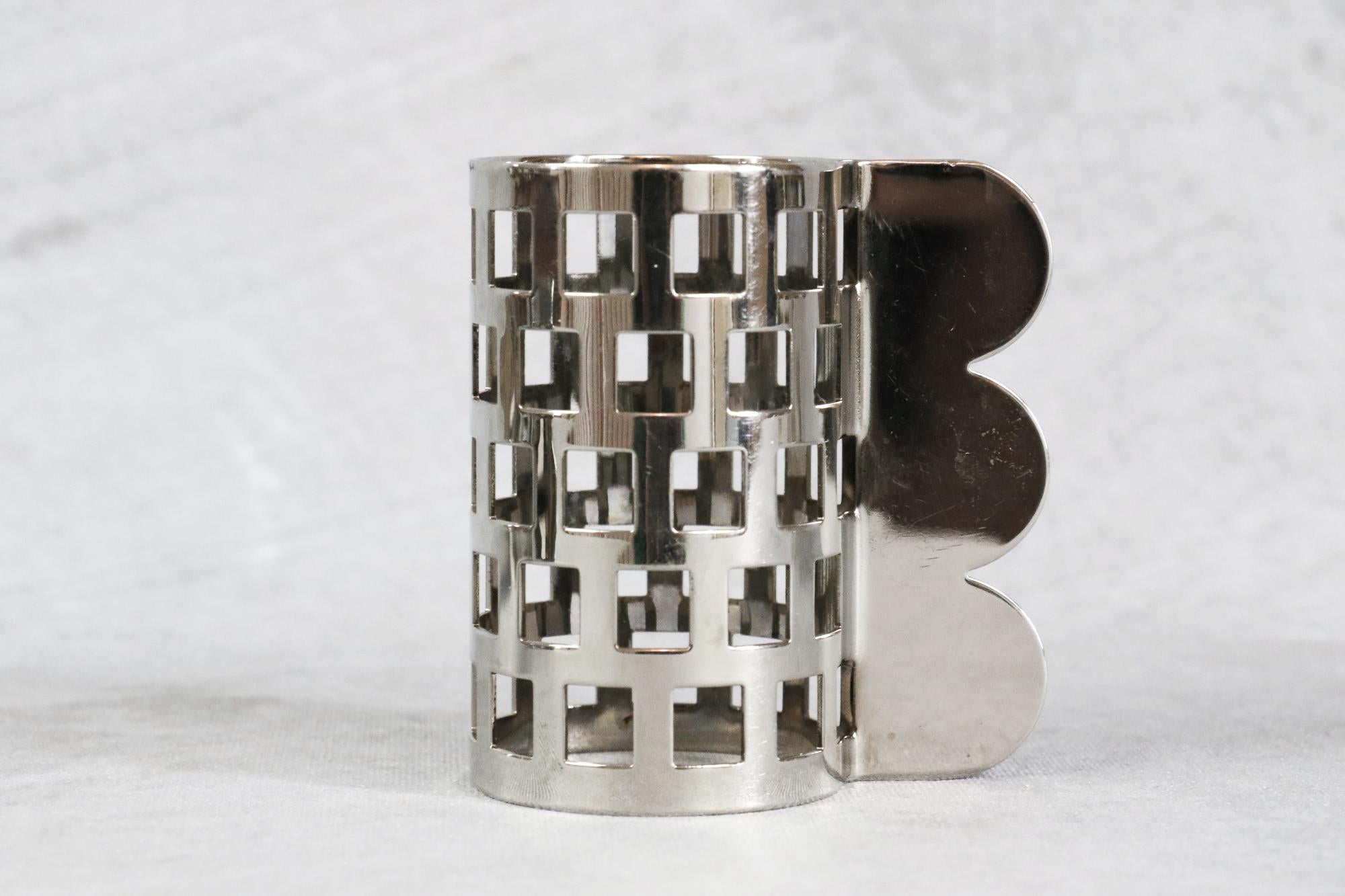 Set of 6 Memphis Milano Napkin Rings by Nathalie du Pasquier and Ajumi Han In Good Condition In Camblanes et Meynac, FR