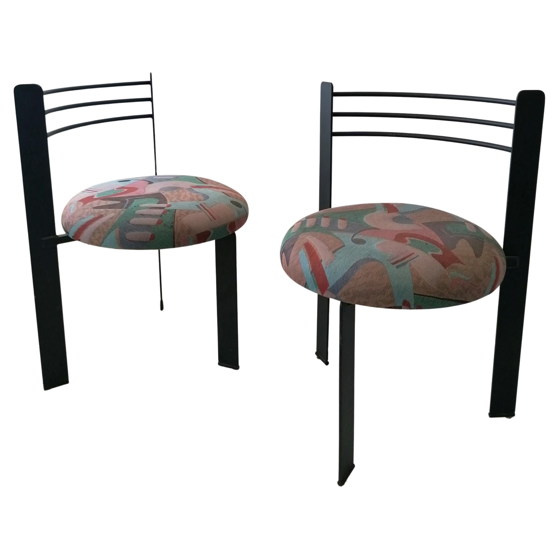 Set of 6 Memphis style postmodern powder-coated iron dining chairs, USA 1980s For Sale
