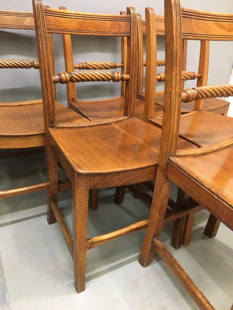 Country Set of 6 Mid-19th Century English Elm 