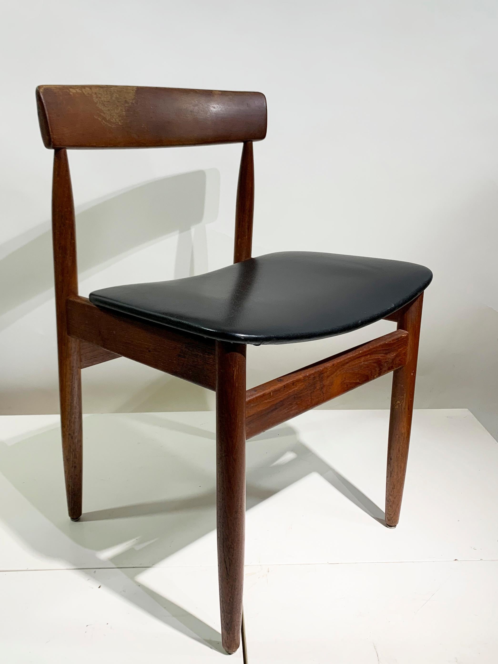 Set of 6 Mid-20th Century Scandinavian Dining Chairs  For Sale 7