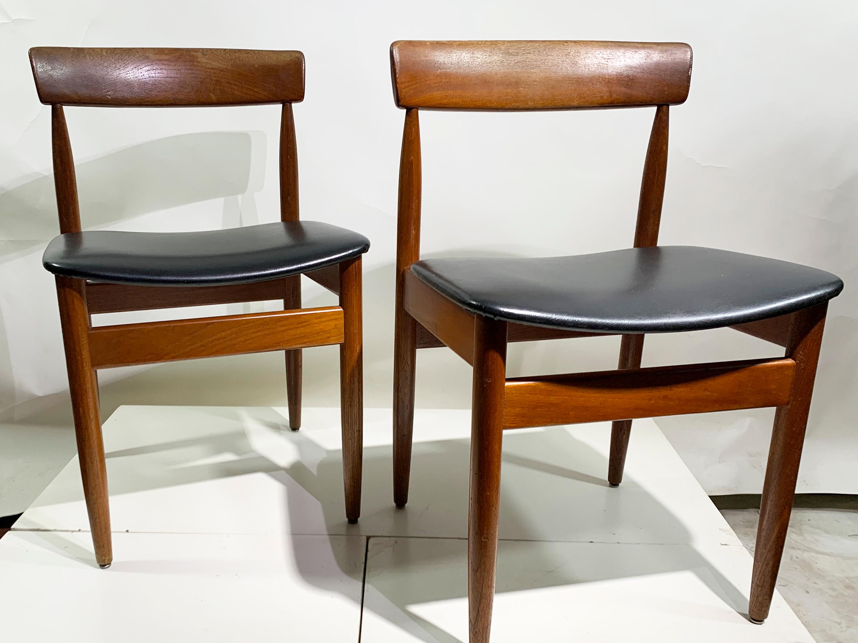 Scandinavian Modern Set of 6 Mid-20th Century Scandinavian Dining Chairs  For Sale
