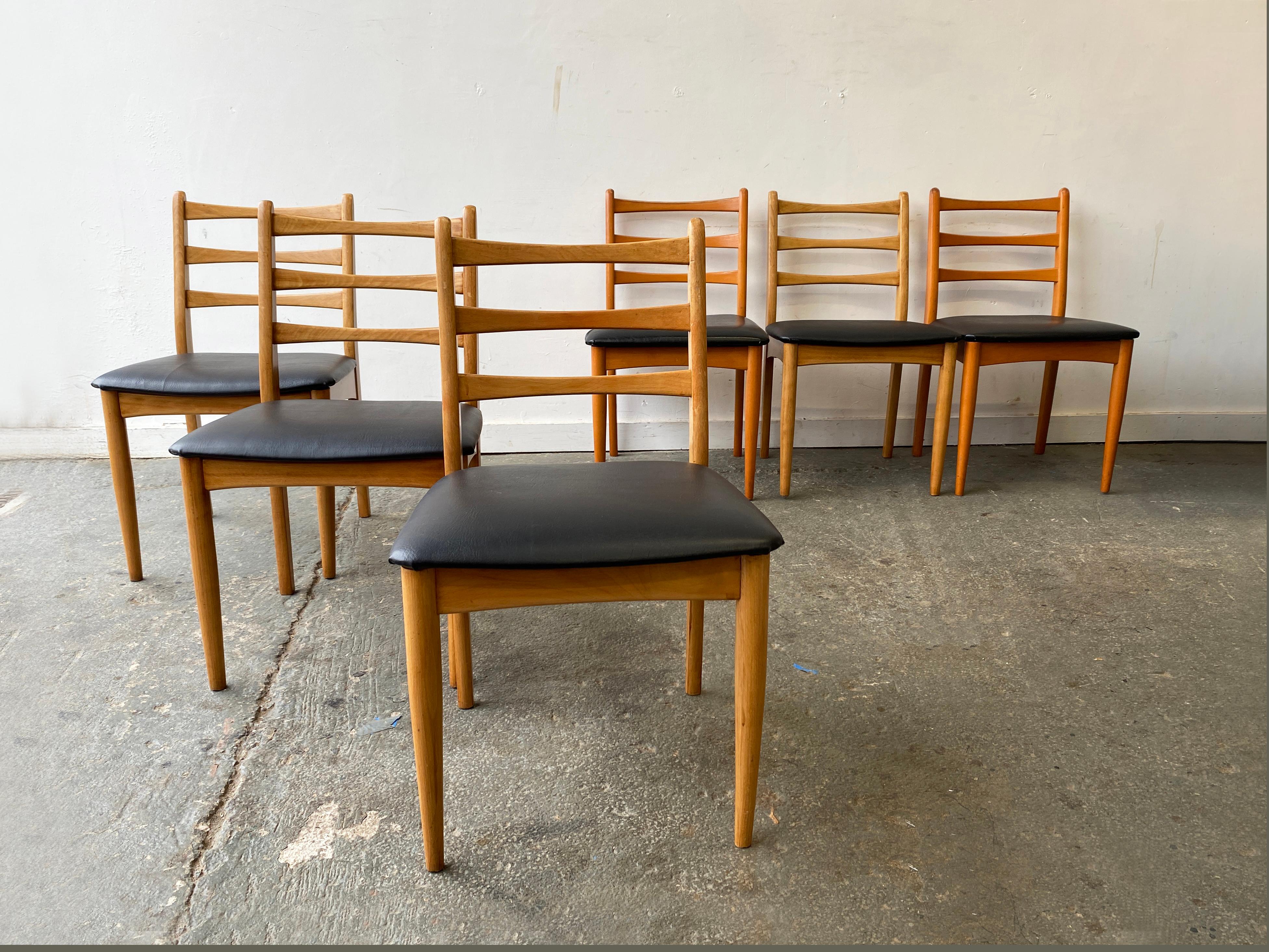 Britannico Set di 6 sedie da pranzo di metà secolo 1970 di Schreiber Furniture in vendita