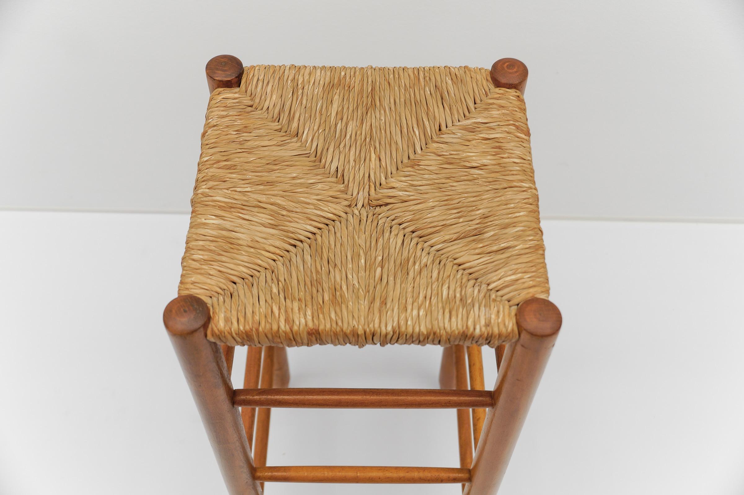 Set of 6 Mid-Century Bar Stools in Wood and Bast, 1960s Italy For Sale 8