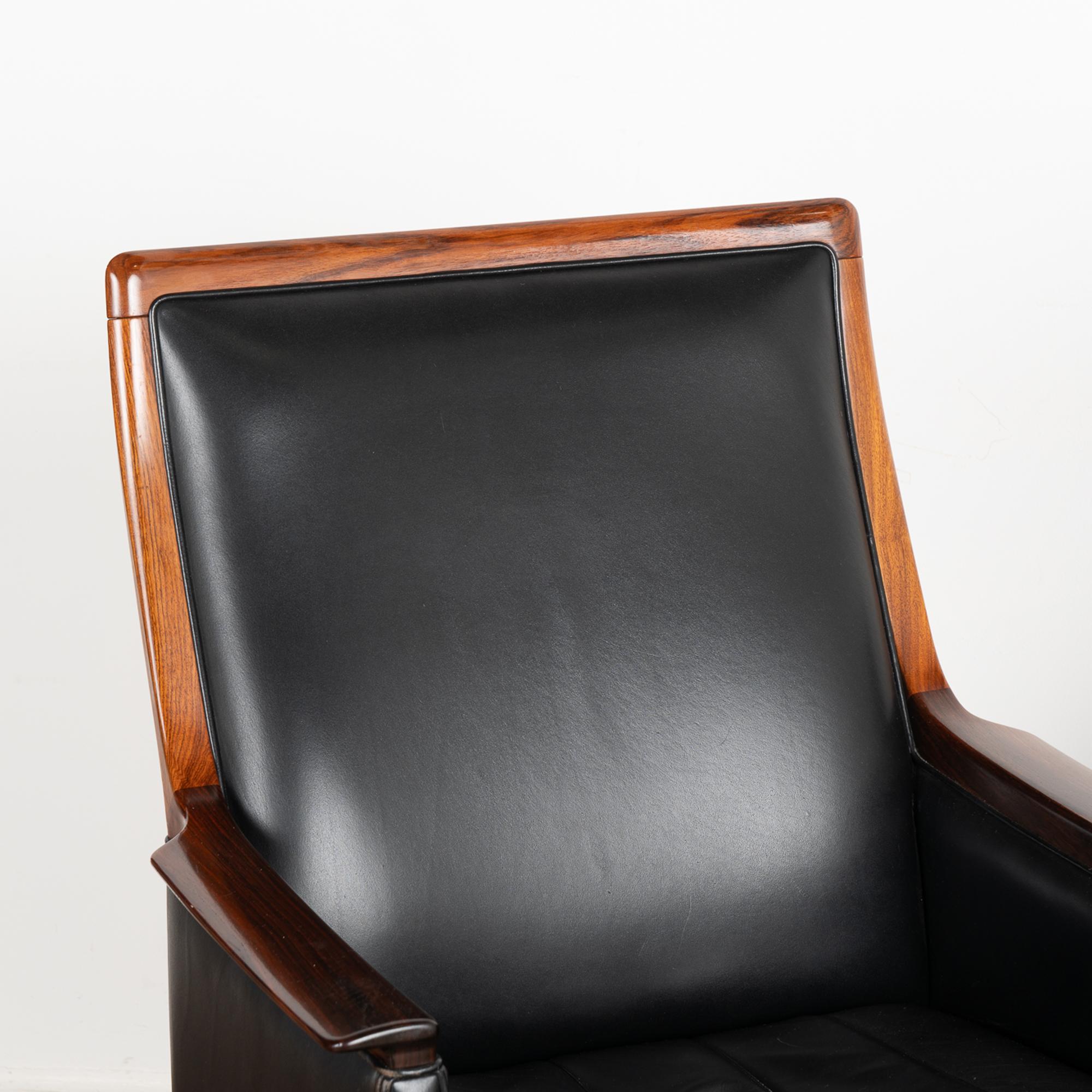 Set of 6 Mid Century Black Leather Chairs by Torbjørn Afdal, Norway circa 1970 For Sale 1