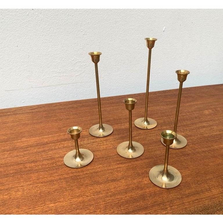 Set di 6 portacandele sottili in ottone di metà secolo, anni '60 in vendita 5