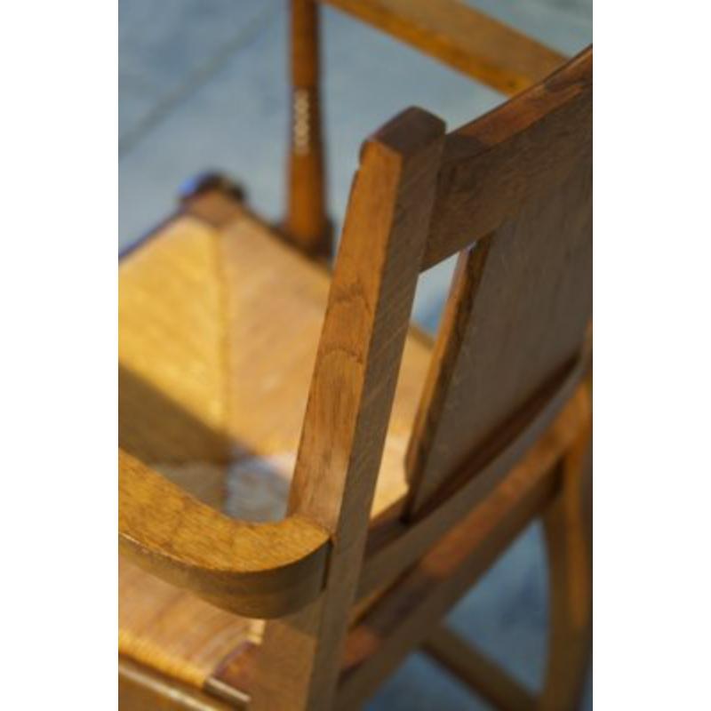 Set di 6 sedie e poltrone brutaliste di metà secolo, anni '50

Design vintage
Set di sedie e poltrone, mobili nello stile di Charles Dudouyt.

Informazioni aggiuntive:
Materiali: Wood, paglia
Colore: marrone
Periodo di progettazione: Dal 1950 al