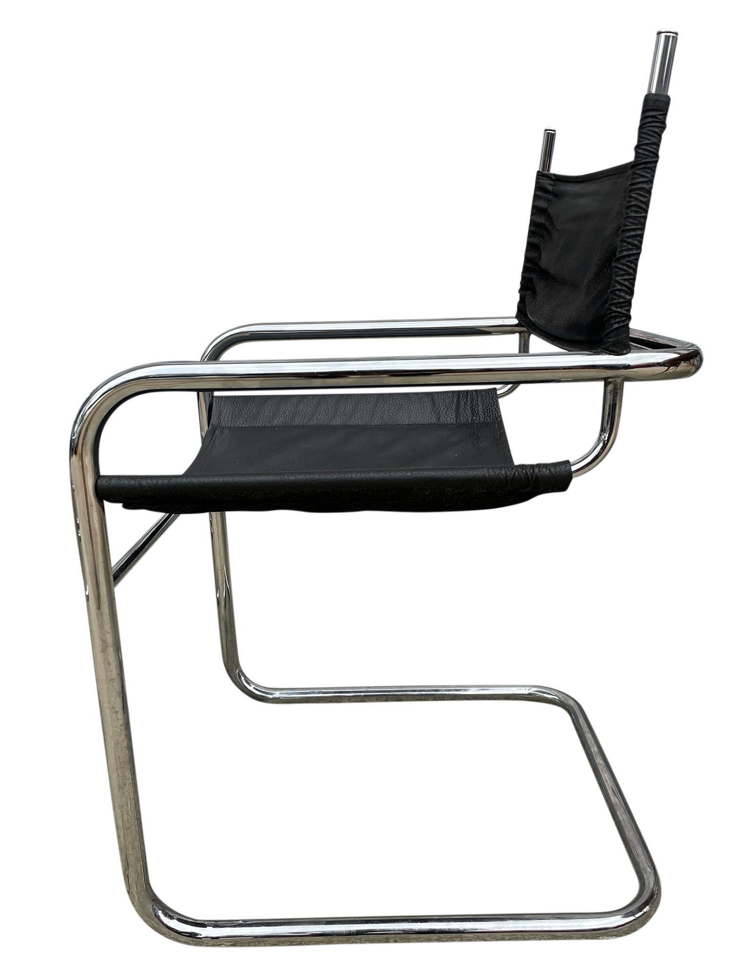20ième siècle Ensemble de 6 fauteuils de salle à manger en porte-à-faux chromés du milieu du siècle dernier, style Mart Stam en vente