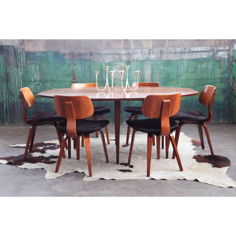 American Set of 6, Mid Century Cow Hide Upholstered Bentwood Chairs by Thonet, 1950s For Sale