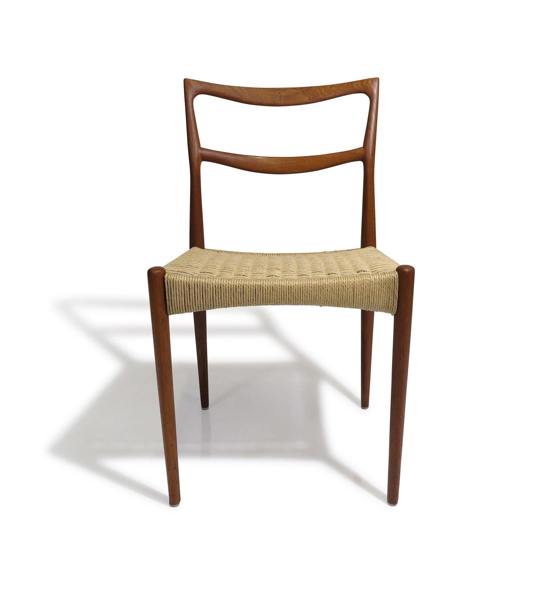 Scandinave moderne Ensemble de 6 chaises de salle à manger danoises du milieu du siècle par H.W. Klein pour Bramin, restauré en vente