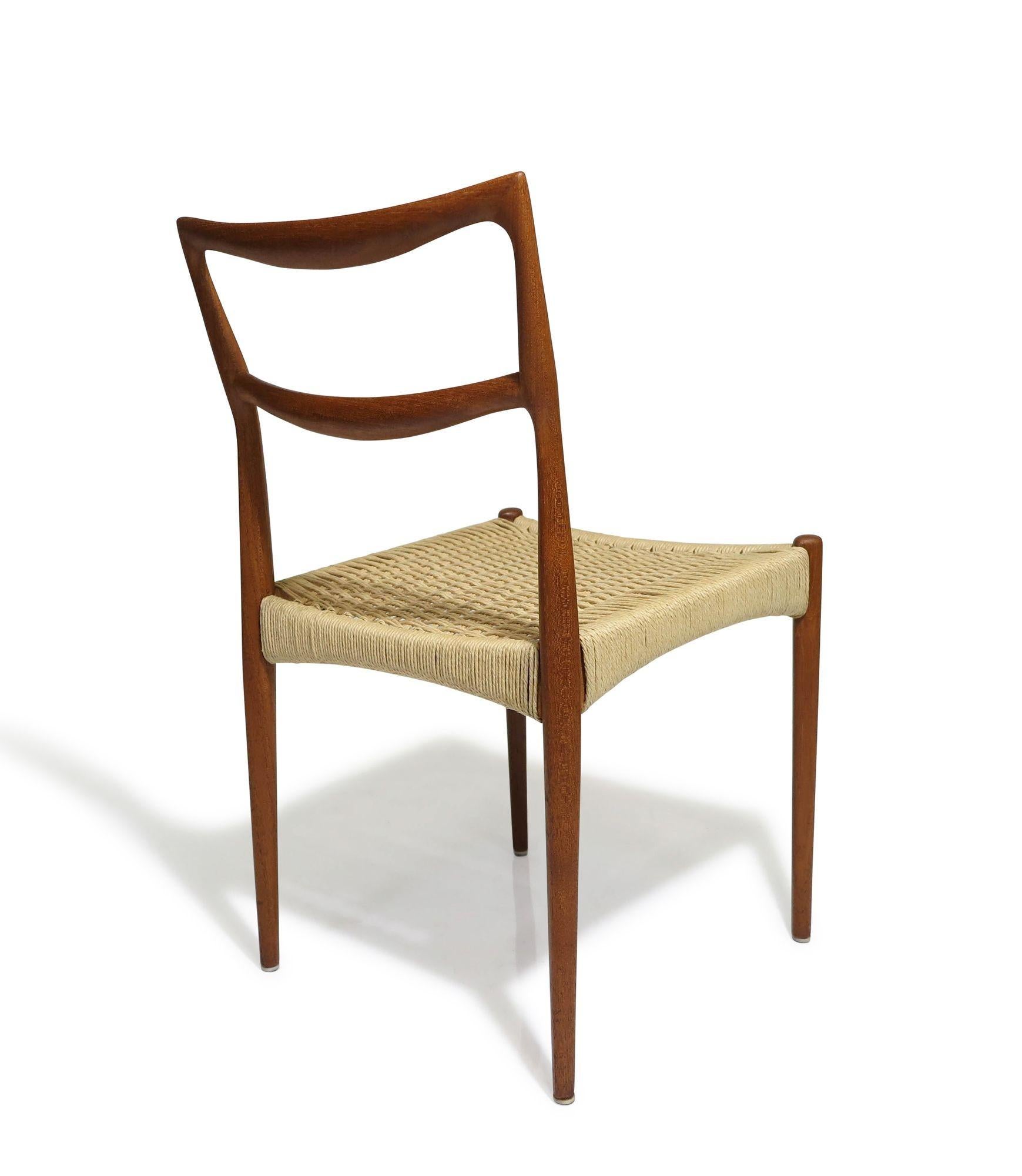 Oiled Set of 6 Mid-century Danish Dining Chairs by H.W. Klein for Bramin, Restored For Sale