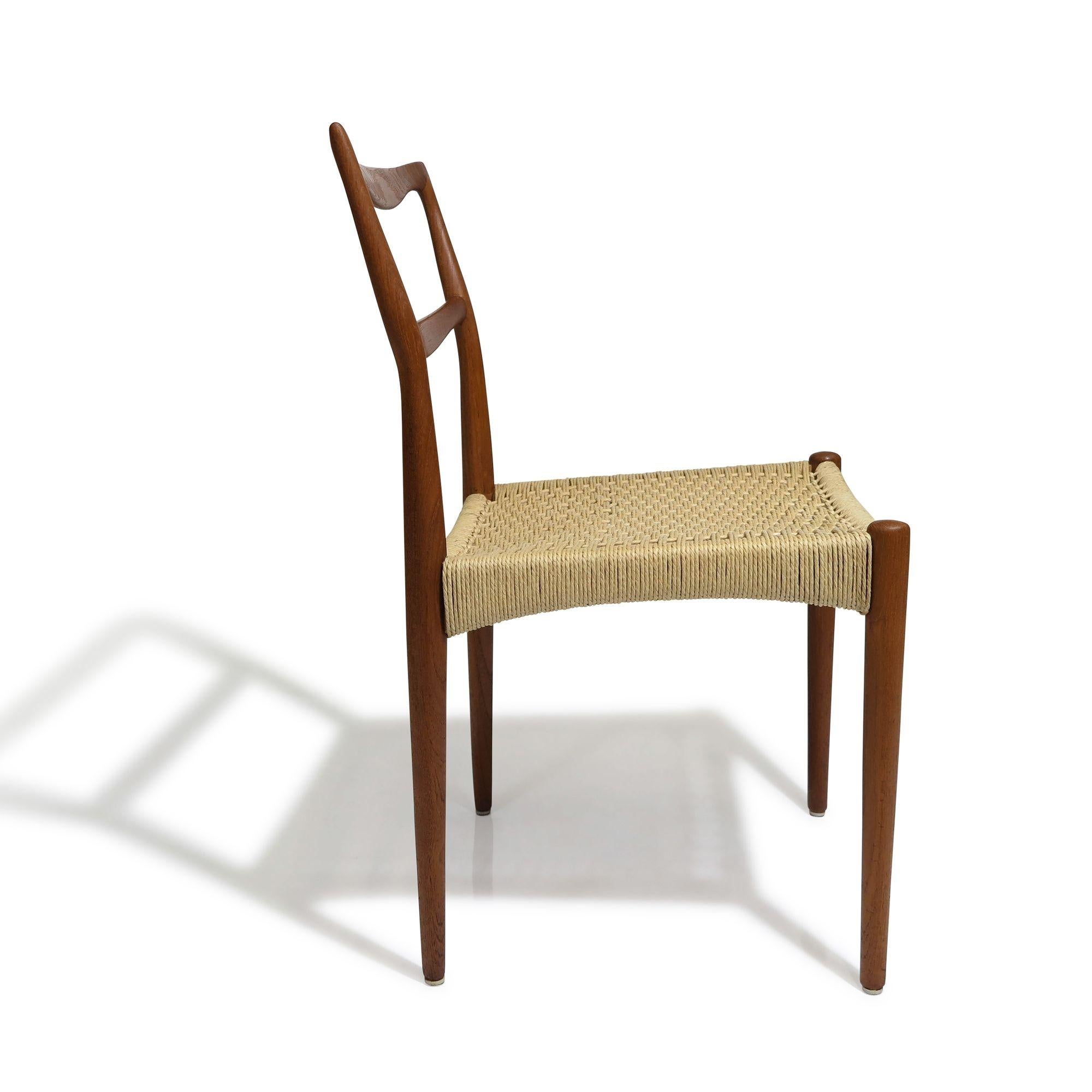 Huilé Ensemble de 6 chaises de salle à manger danoises du milieu du siècle par H.W. Klein pour Bramin, restauré en vente