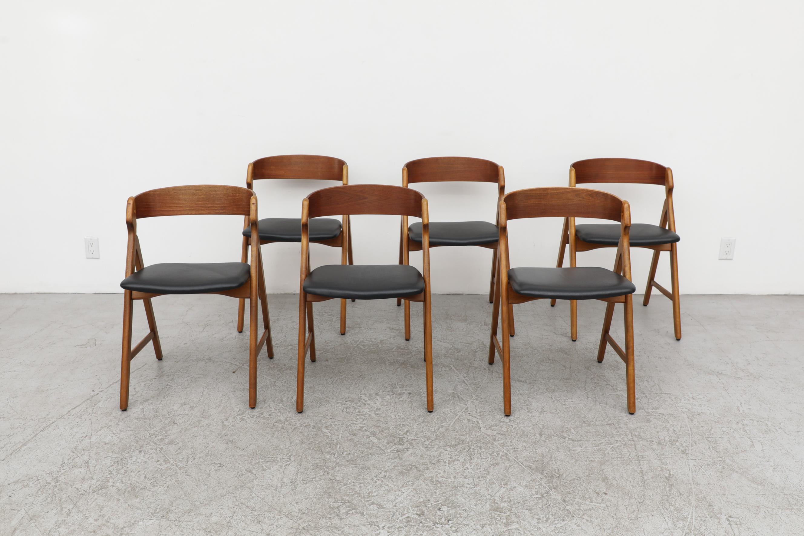 Mid-Century Modern Set of 6 Mid-Century Danish Henning Kjærnulf Model 71 Dining Chairs