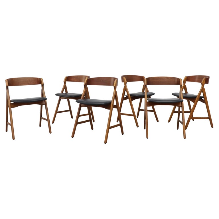 Set of 6 Mid-Century Danish Henning Kjærnulf Model 71 Dining Chairs For Sale