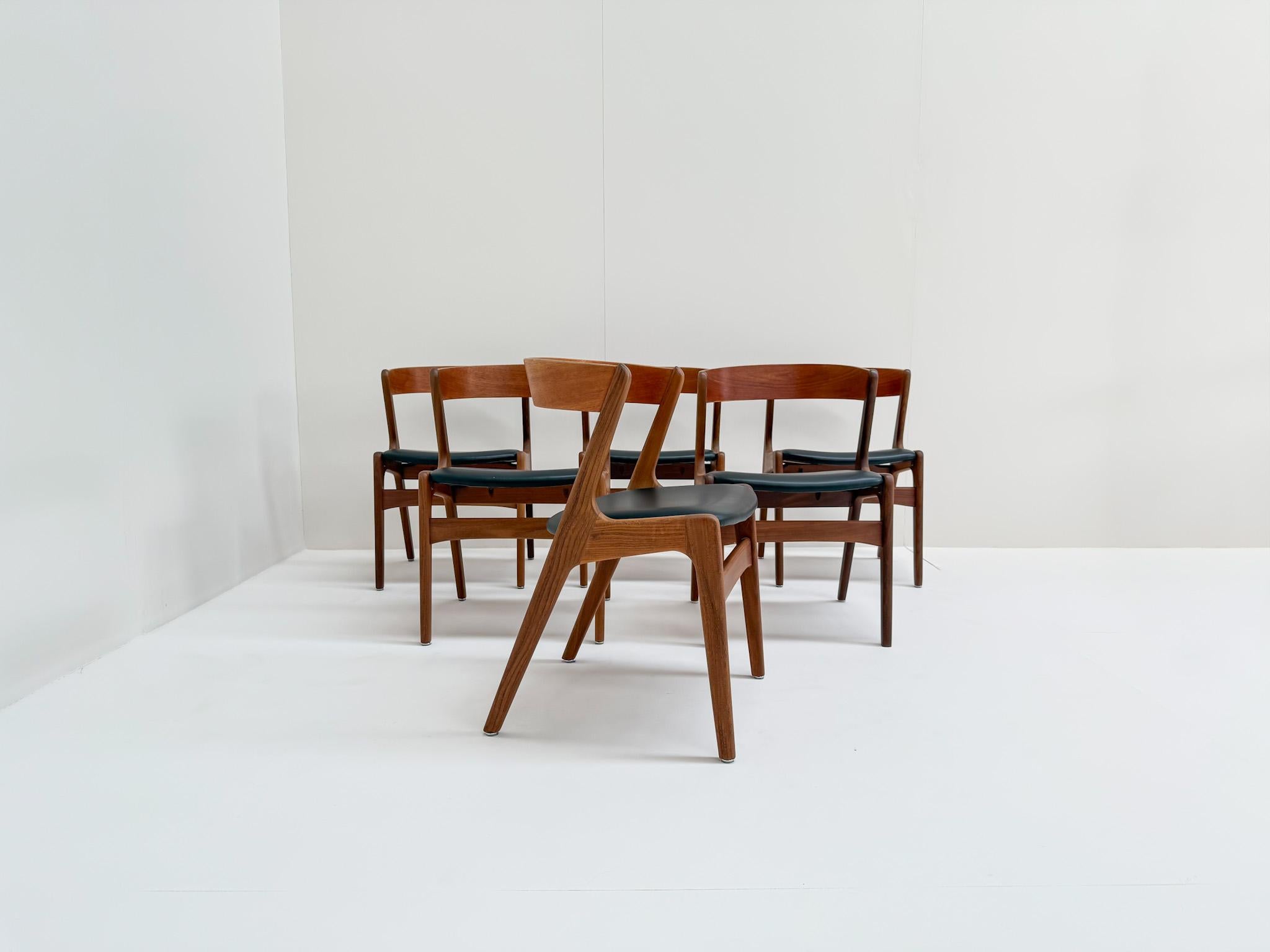 A refined and sculptural set of six Model 68 dining chairs, produced by Anderstrup Mobelfabrik in Denmark during the 1960s. These chairs embody the essence of Scandinavian mid-century modern craftsmanship with their elegant Z-shaped frames, sleek