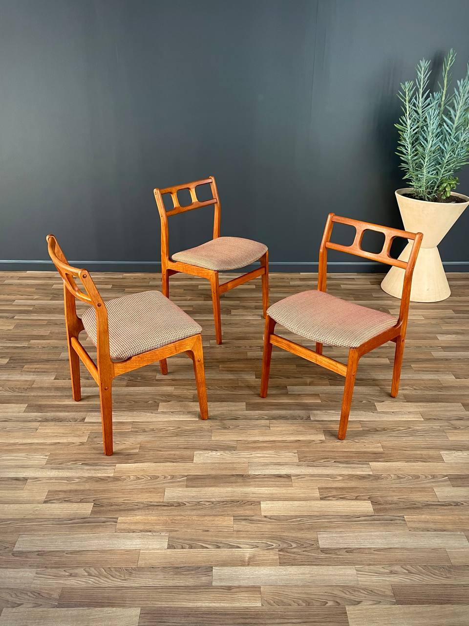 Mid-20th Century Set of 6 Mid-Century Danish Teak Dining Chairs by D-Scan