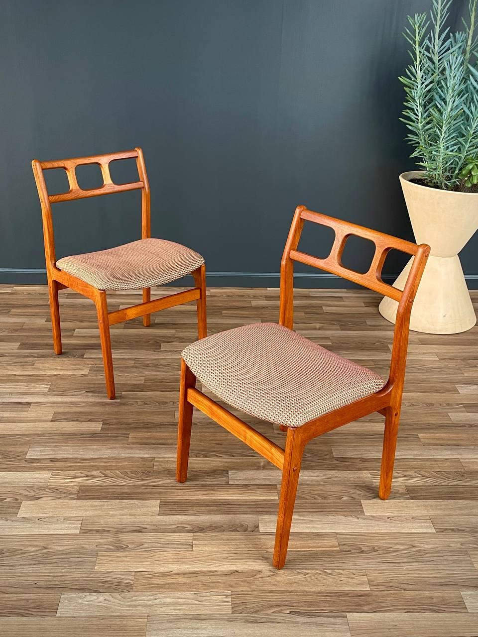 Set of 6 Mid-Century Danish Teak Dining Chairs by D-Scan 1