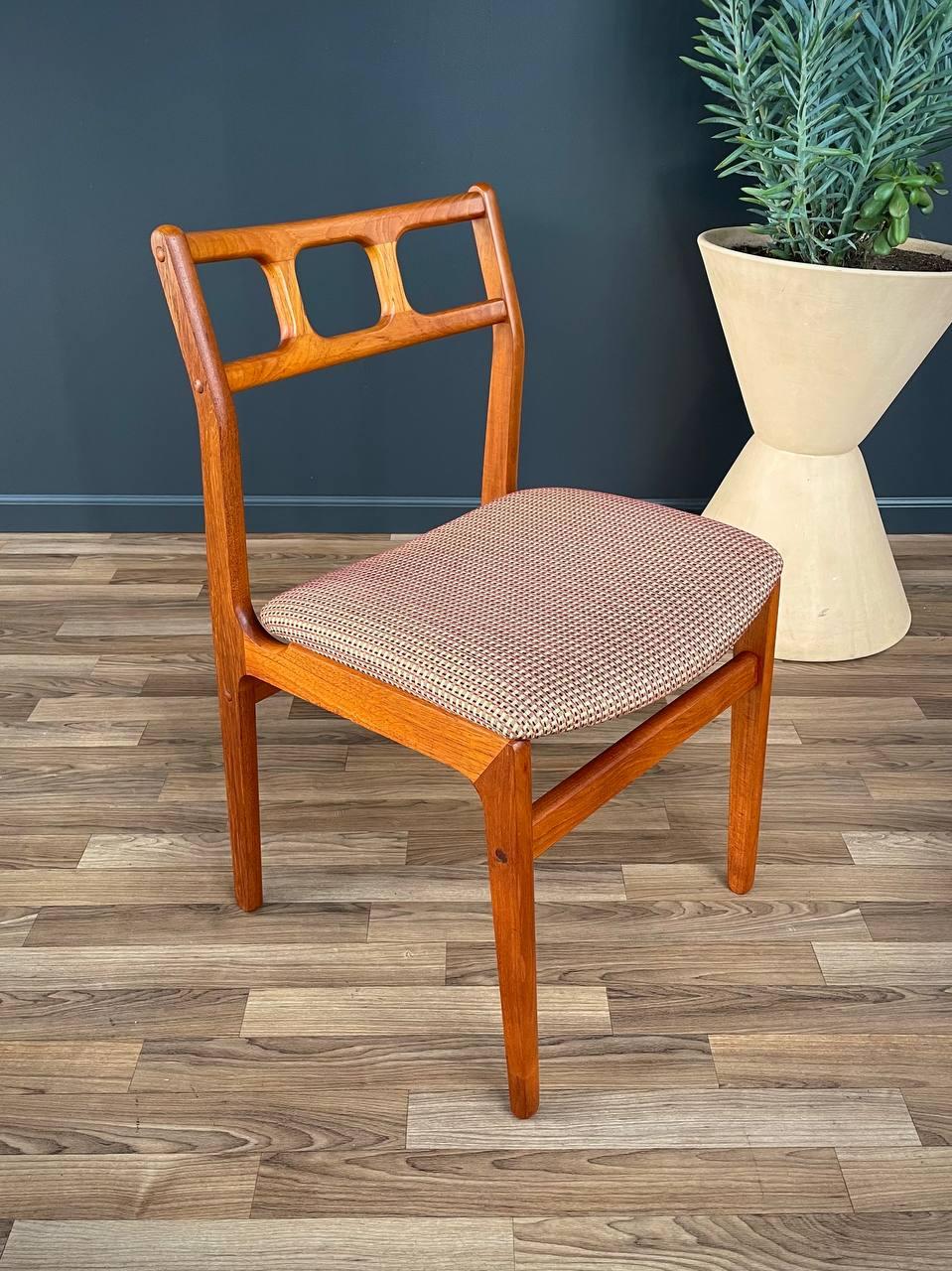 Set of 6 Mid-Century Danish Teak Dining Chairs by D-Scan 2