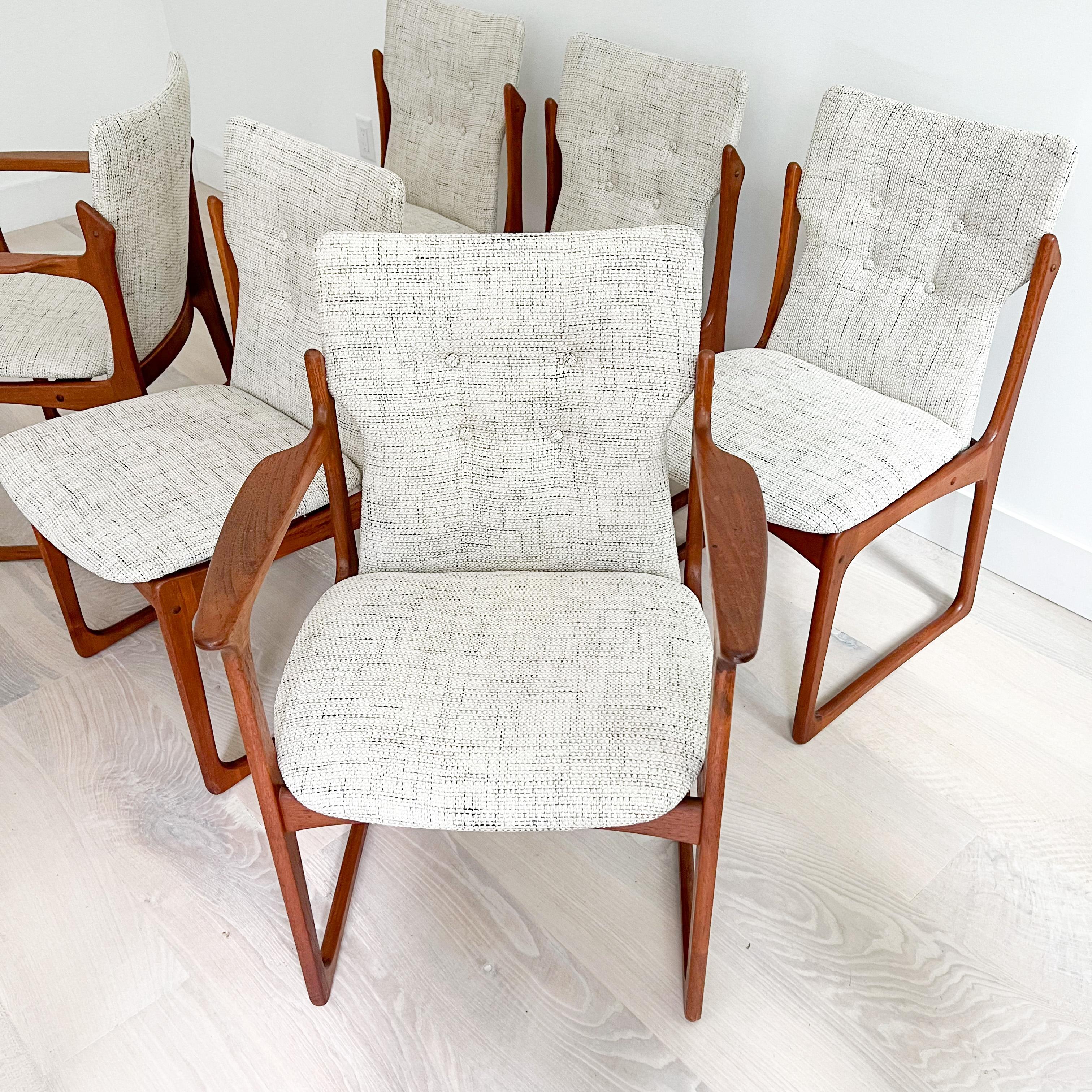 Set of 6 Mid Century Danish Teak Dining Chairs with New Upholstery by Art Furn 5