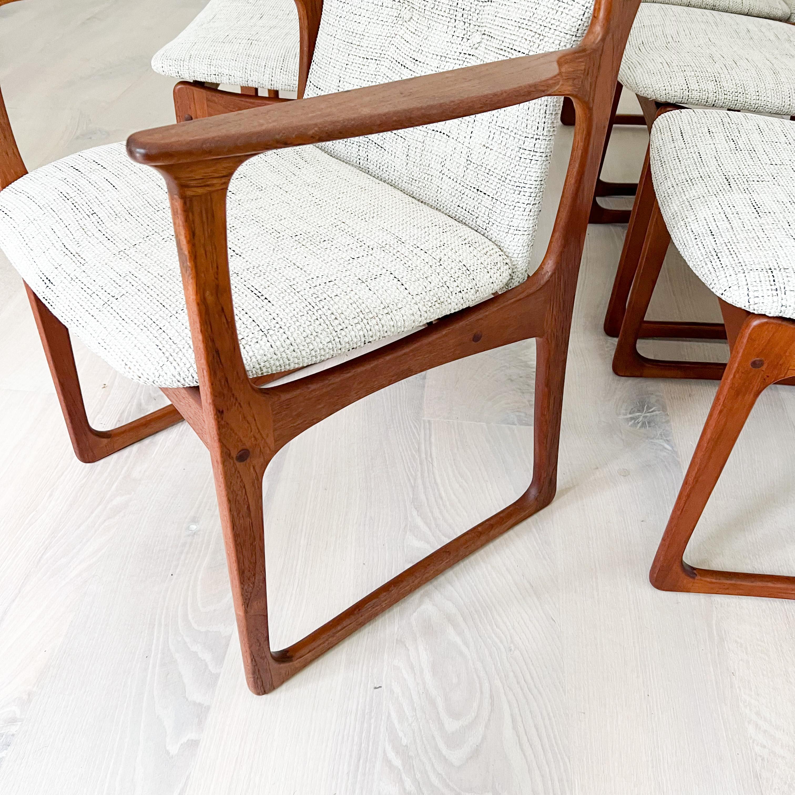 Set of 6 Mid Century Danish Teak Dining Chairs with New Upholstery by Art Furn 2