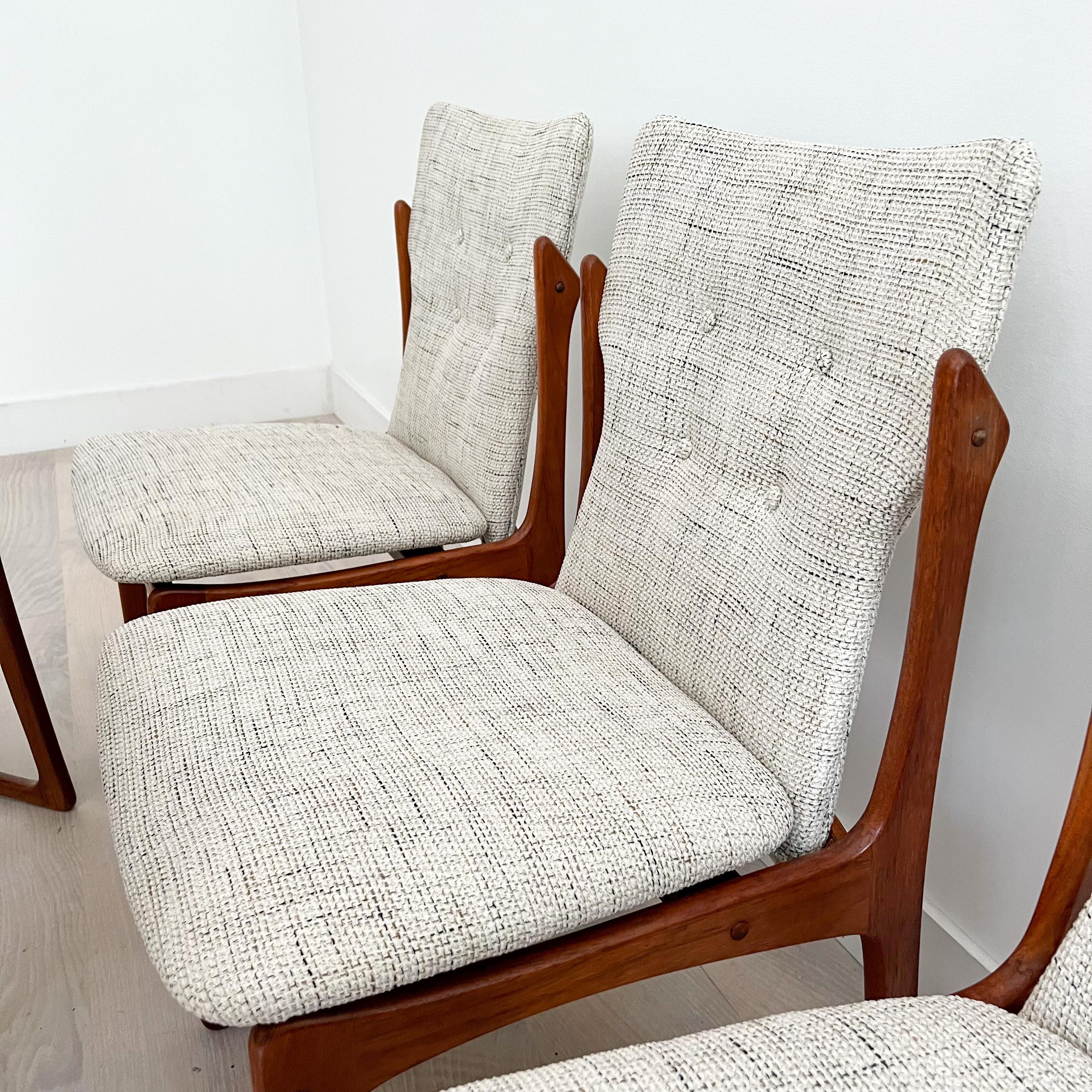 Set of 6 Mid Century Danish Teak Dining Chairs with New Upholstery by Art Furn 4