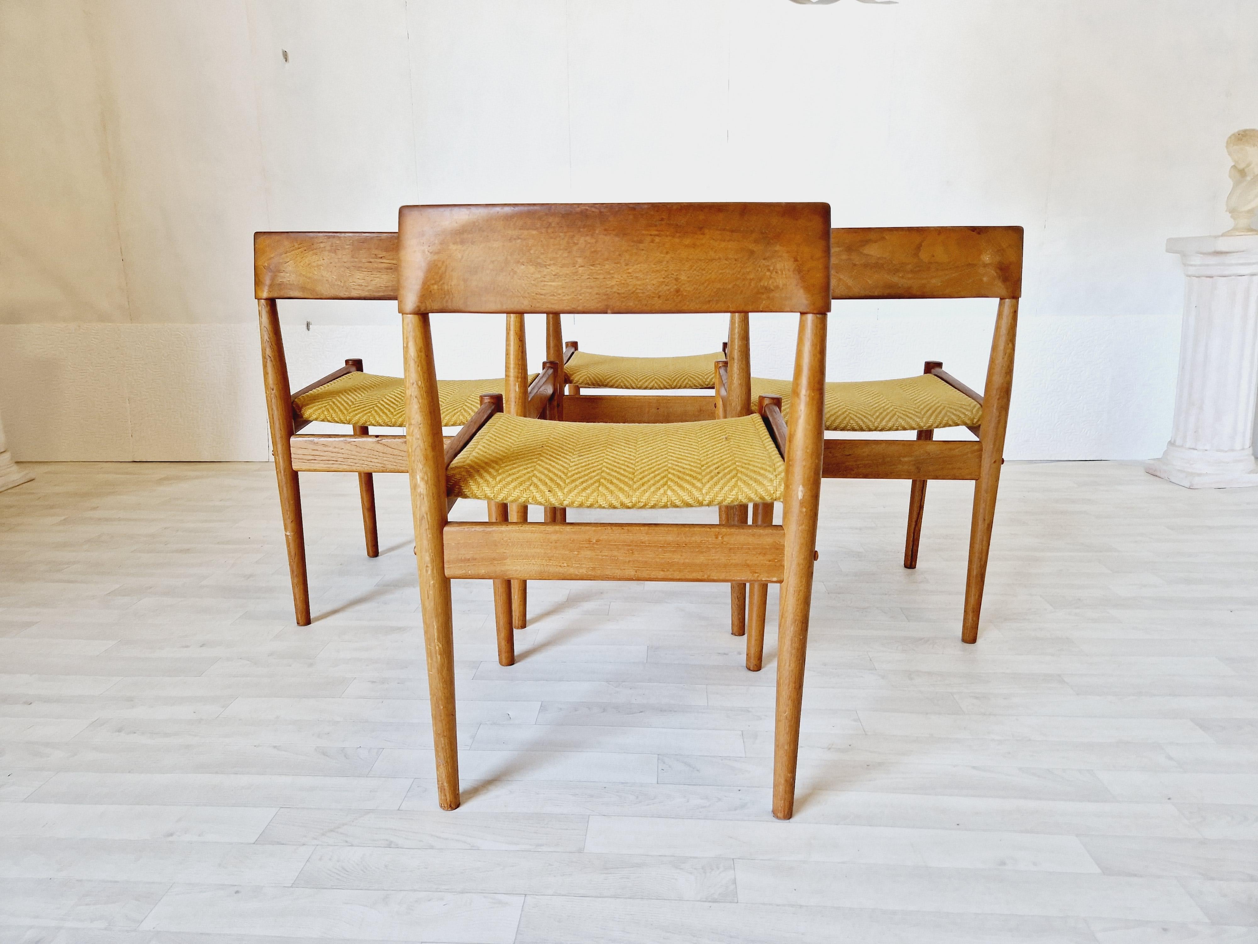 Set of 6 Mid Century Dining Chairs Grete Jalk for Poul Jeppesen  In Good Condition For Sale In Buxton, GB