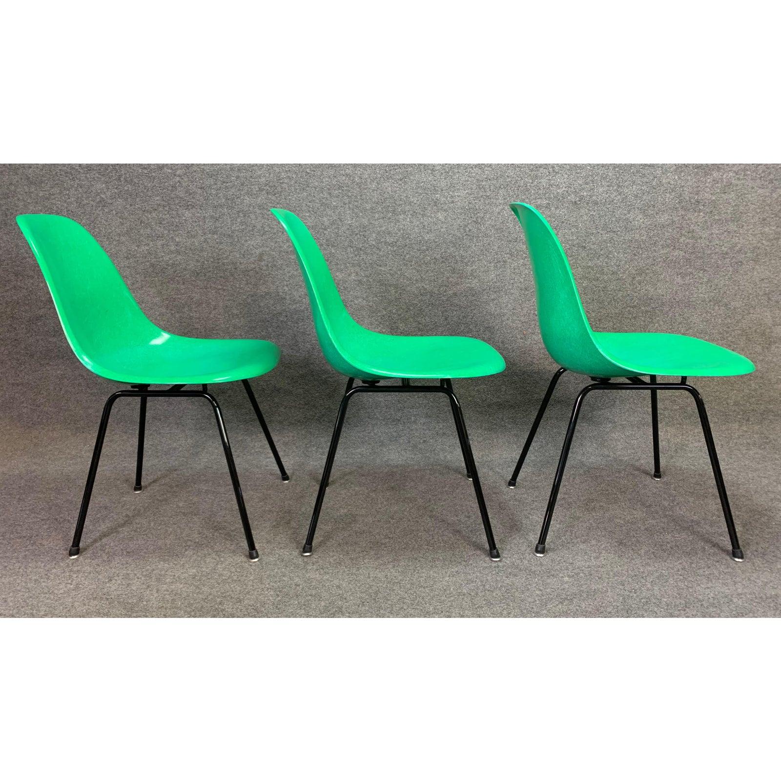 Set of 6 Midcentury DSX Fiberglass Chairs by Charles Eames for Herman Miller 4