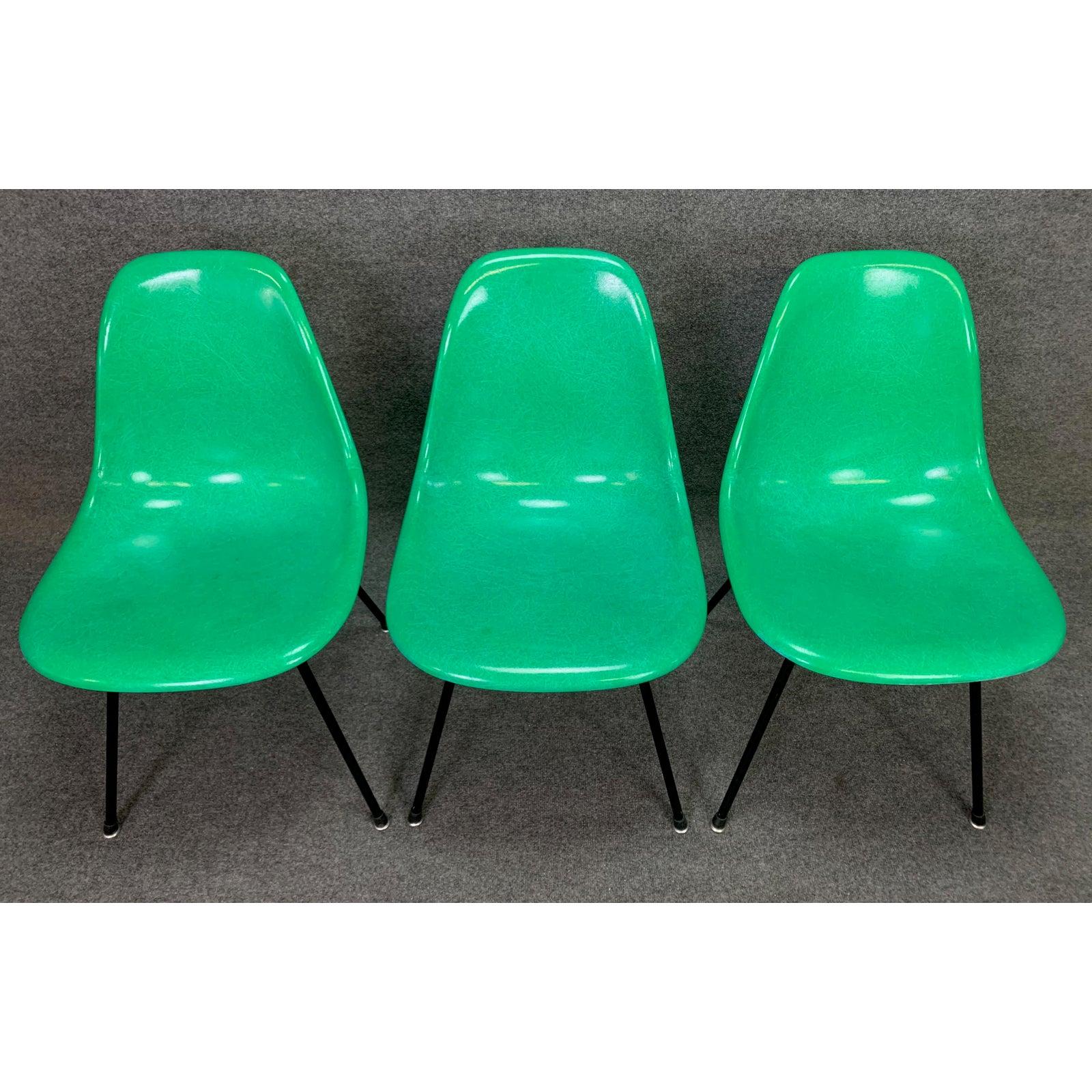 American Set of 6 Midcentury DSX Fiberglass Chairs by Charles Eames for Herman Miller