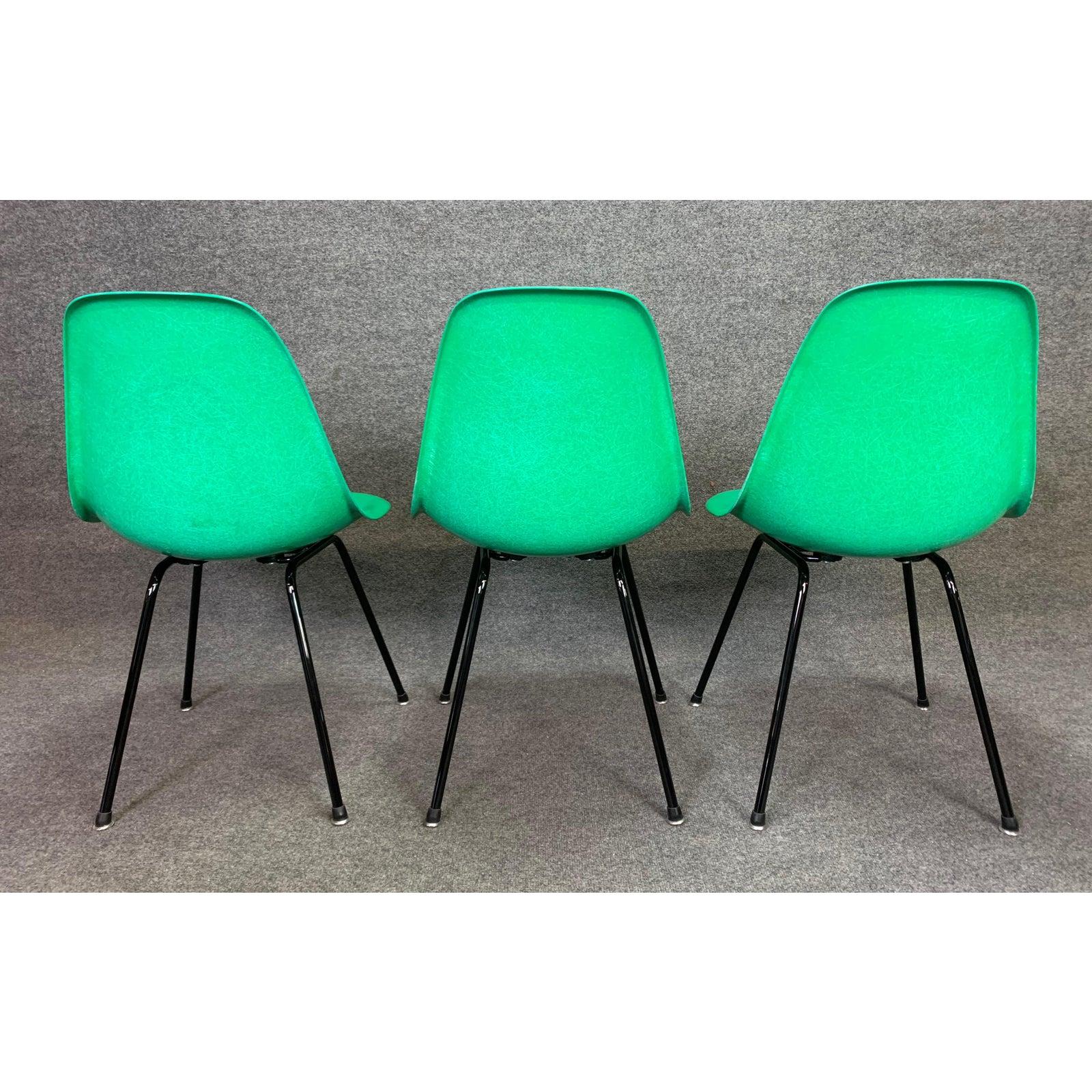 Mid-20th Century Set of 6 Midcentury DSX Fiberglass Chairs by Charles Eames for Herman Miller