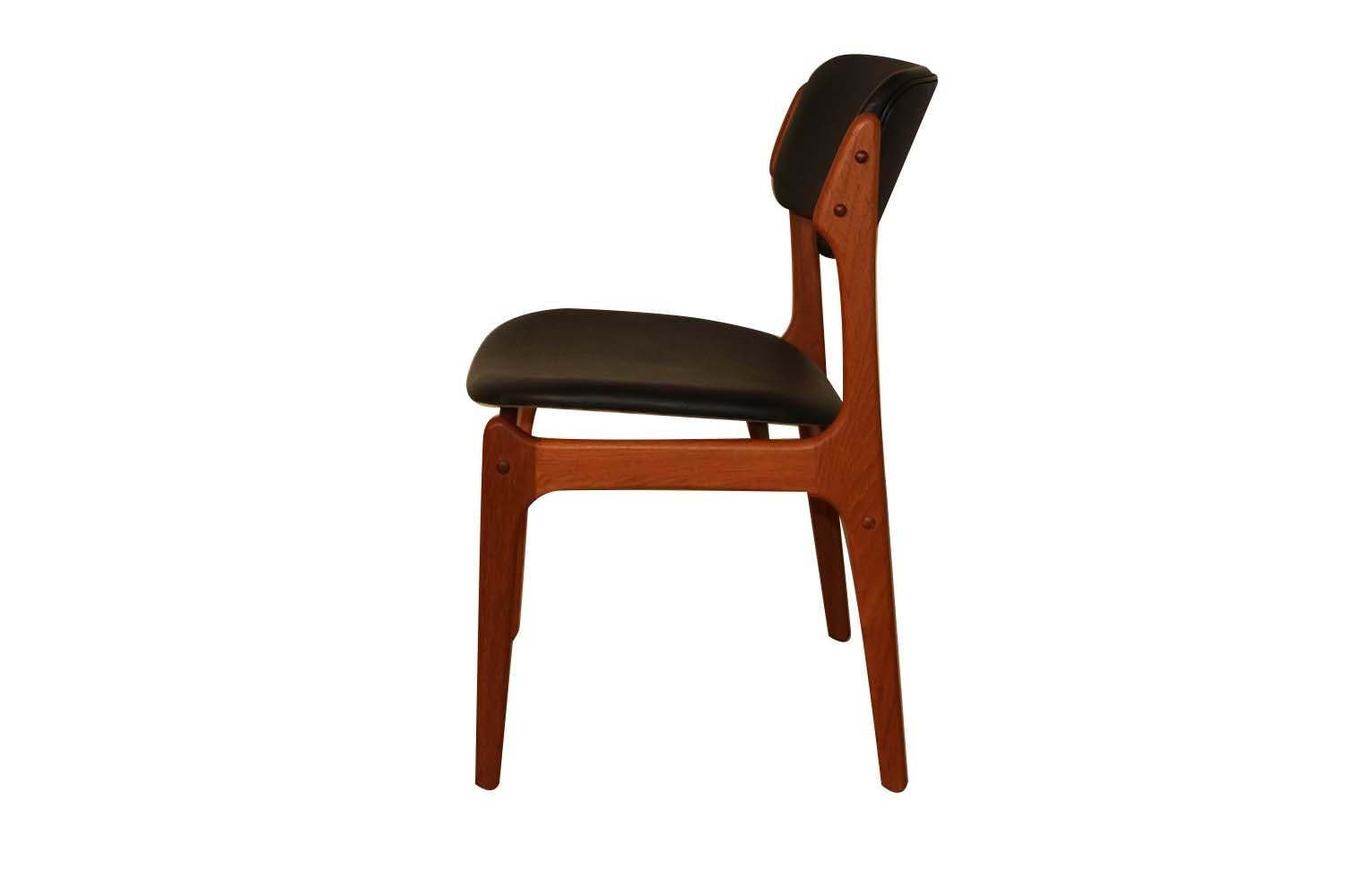 Mid-Century Modern Set of 6 Mid Century Erik Buch Model 49 Teak Dining Chairs