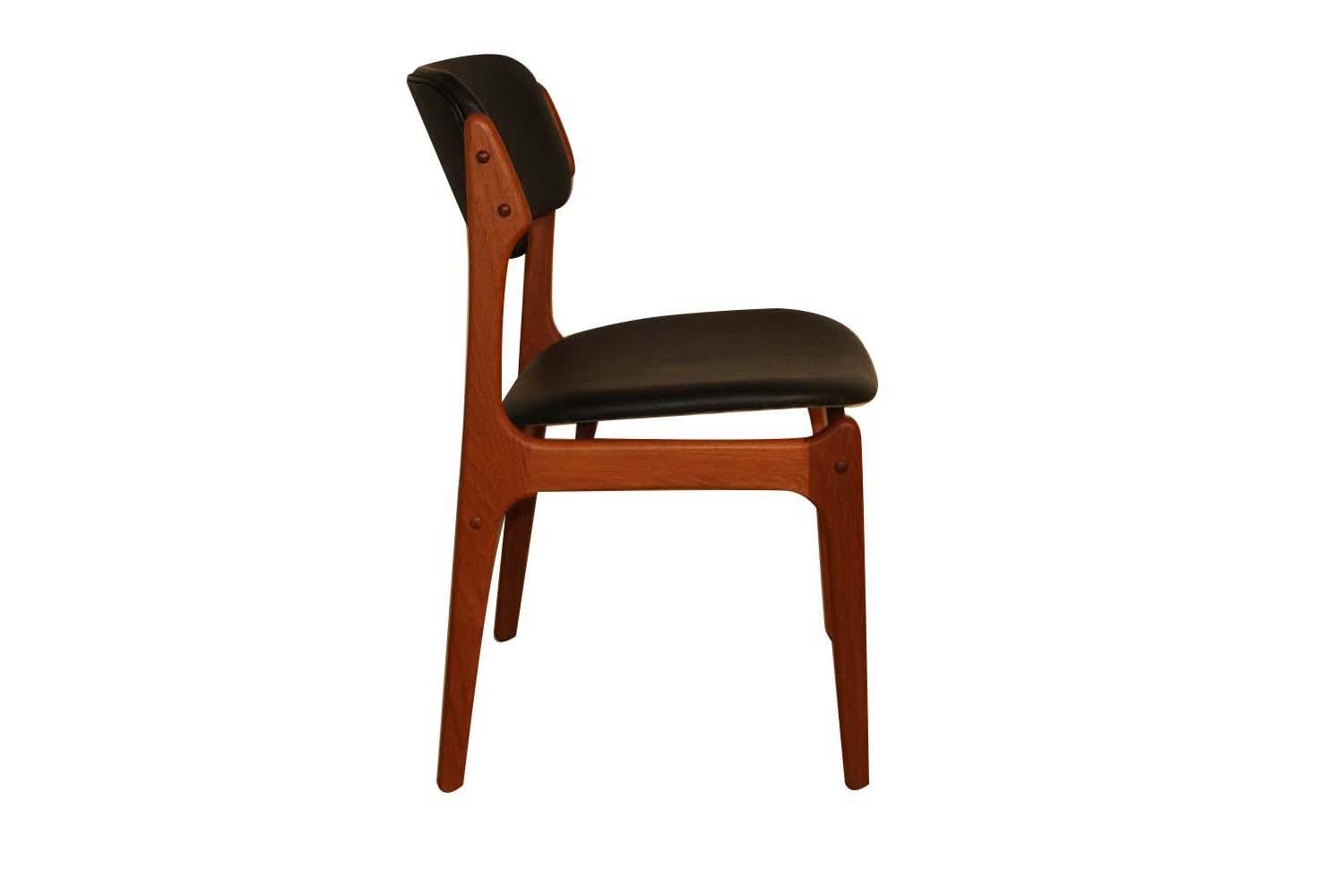 Mid-20th Century Set of 6 Mid Century Erik Buch Model 49 Teak Dining Chairs